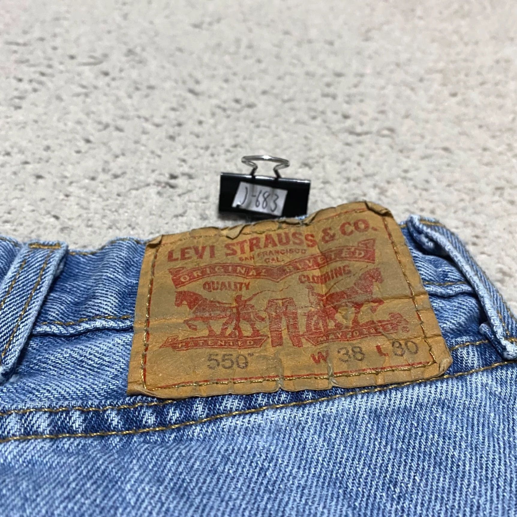 Levi's Levi's 550 Jeans Mens 38x30 Blue Denim Straight Leg Relaxed Fit Size US 38 / EU 54 - 3 Thumbnail