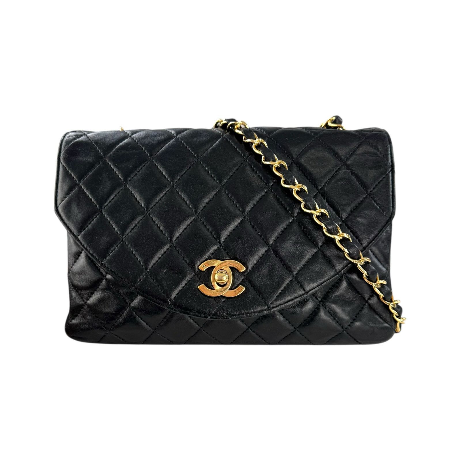 Chanel Vintage Round Flap Matelasse Shoulder Bag in Black, Women's
