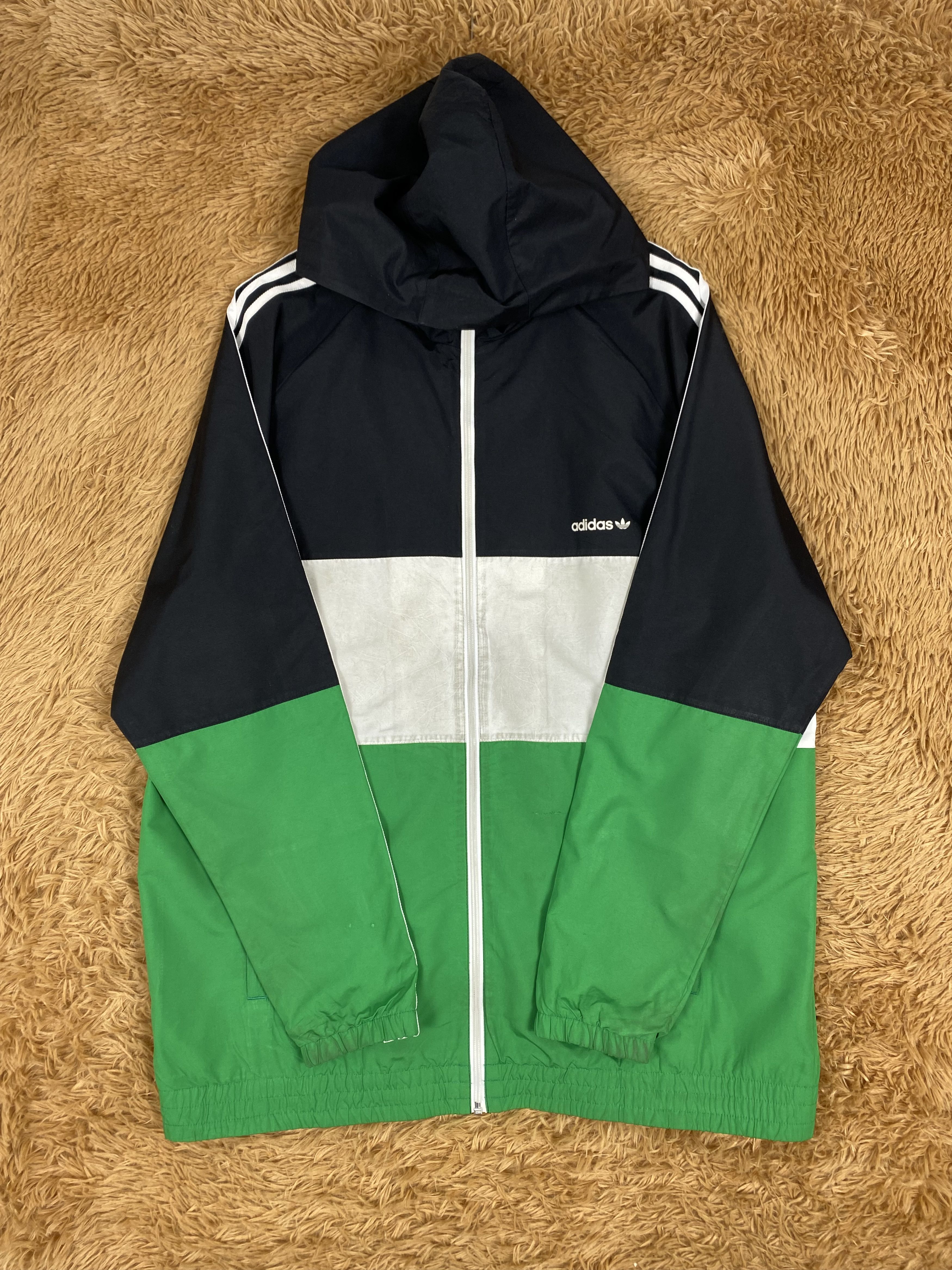 Adidas × Disney Vintage Adidas X Disney 3 Stripe Trefoil Jacket PJ2525 Size US L / EU 52-54 / 3 - 6 Thumbnail