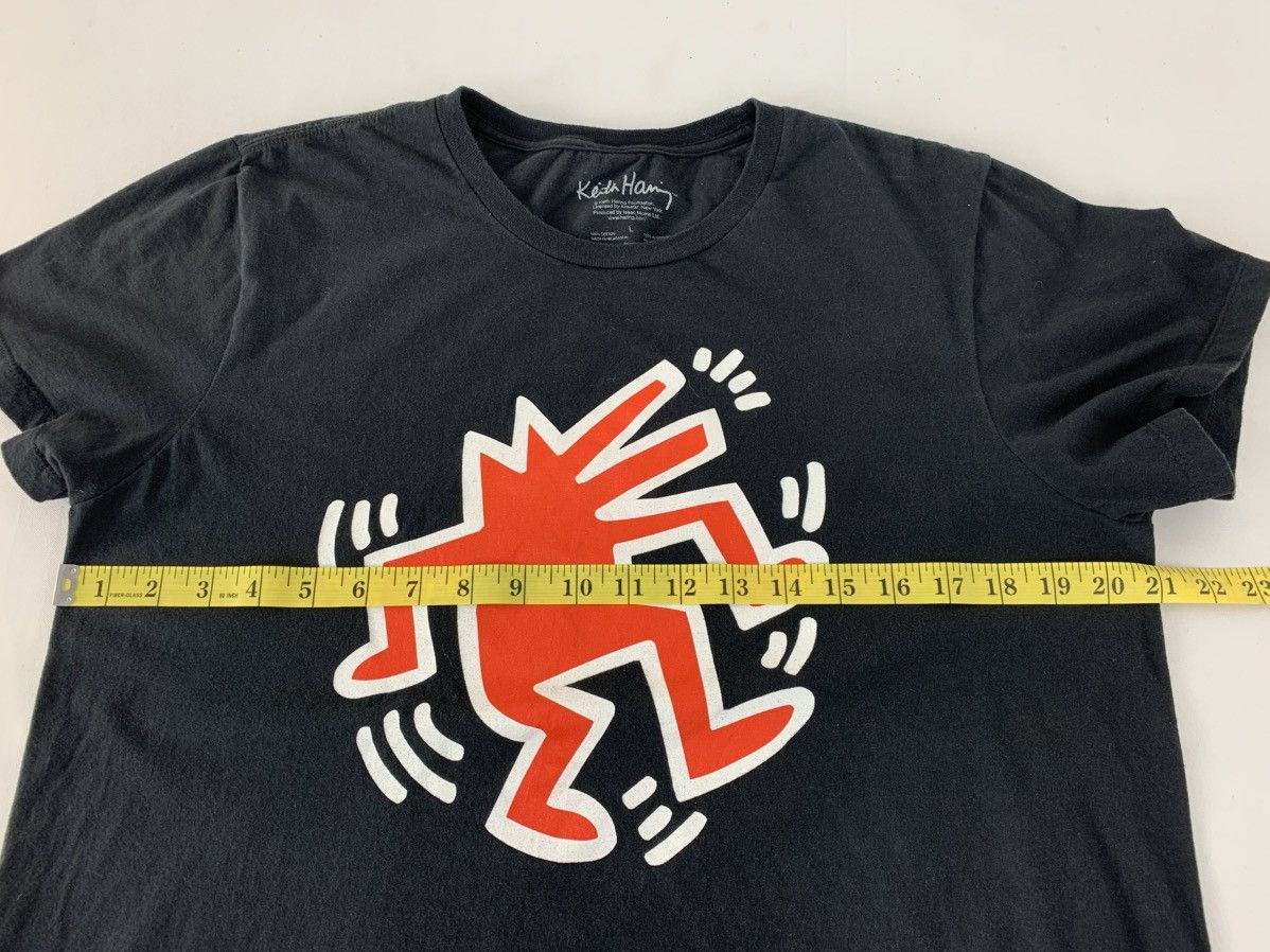 Keith Haring Keith Haring Dancing Dog Big Logo Crewneck Printed Tee Size US L / EU 52-54 / 3 - 6 Thumbnail