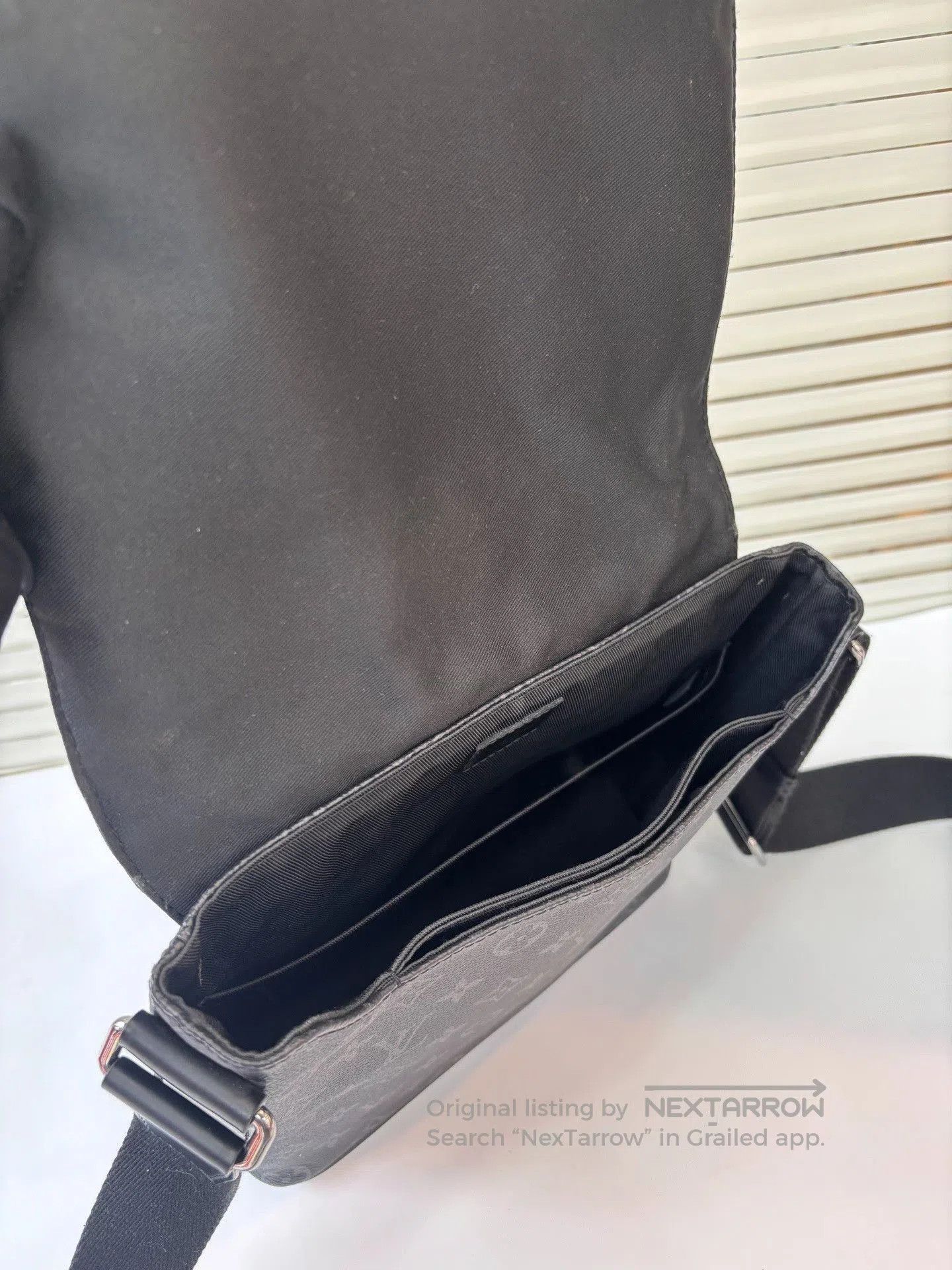 Louis Vuitton Louis Vuitton Monogram Messenger Small. Size ONE SIZE - 9 Thumbnail