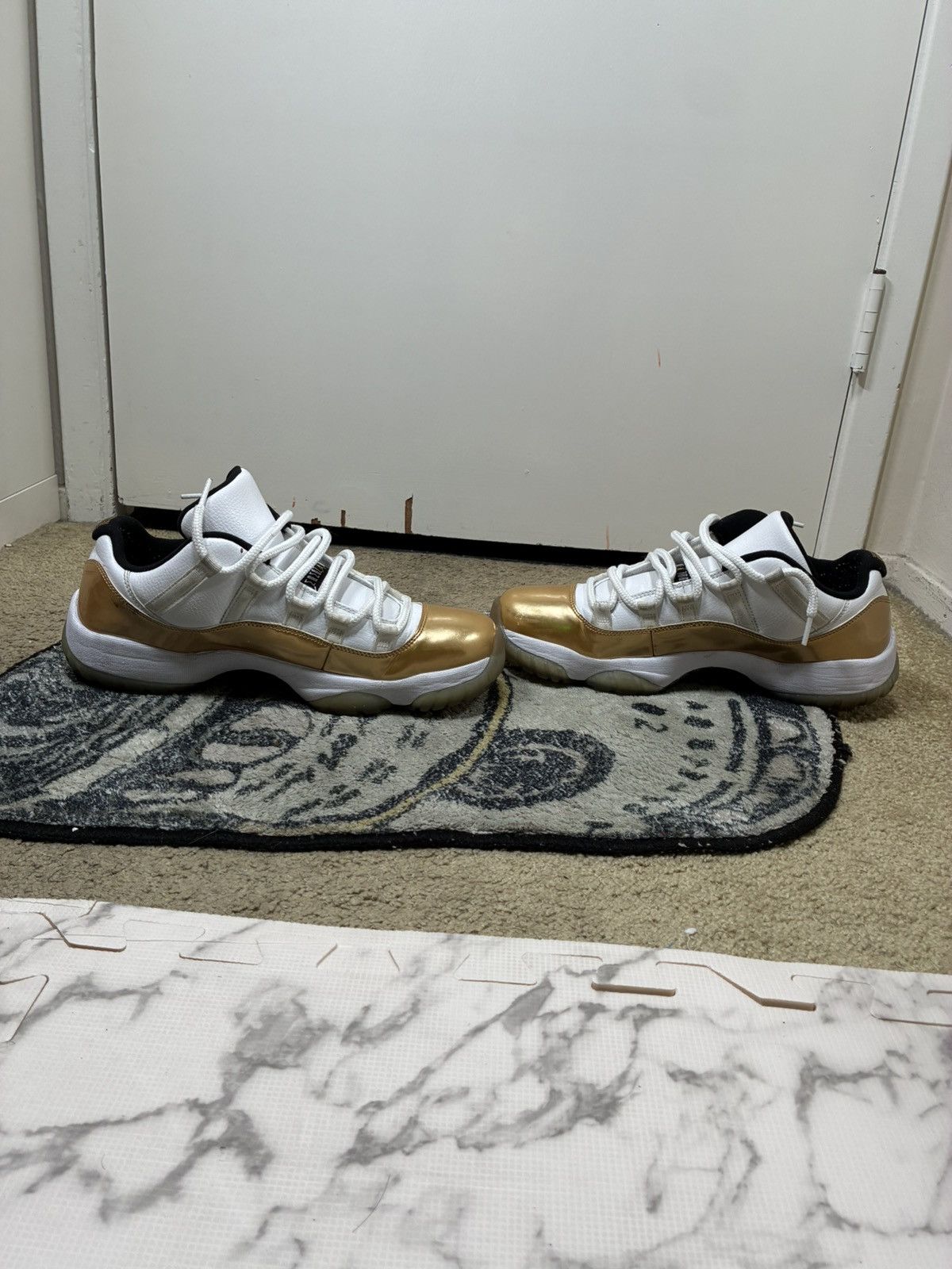 Jordan Brand Jordan 11 retro low closing ceremony 10.5 Size US 10.5 / EU 43-44 - 4 Thumbnail