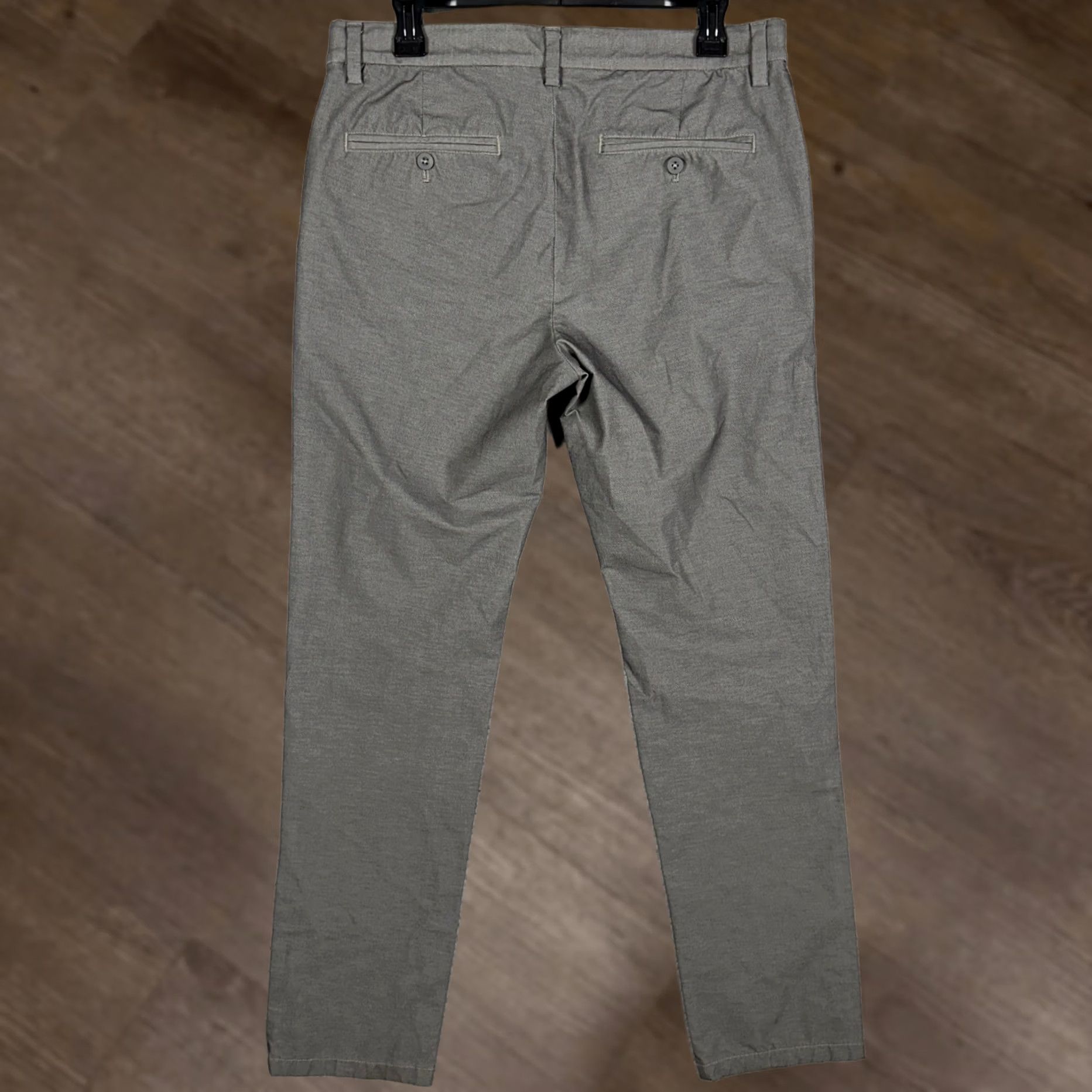 Vineyard Vines Vineyard Vines On The Go Pants Mens 32X32 Gray Chino Stretch Performance Travel Everyday Size US 32 / EU 48 - 1 Thumbnail