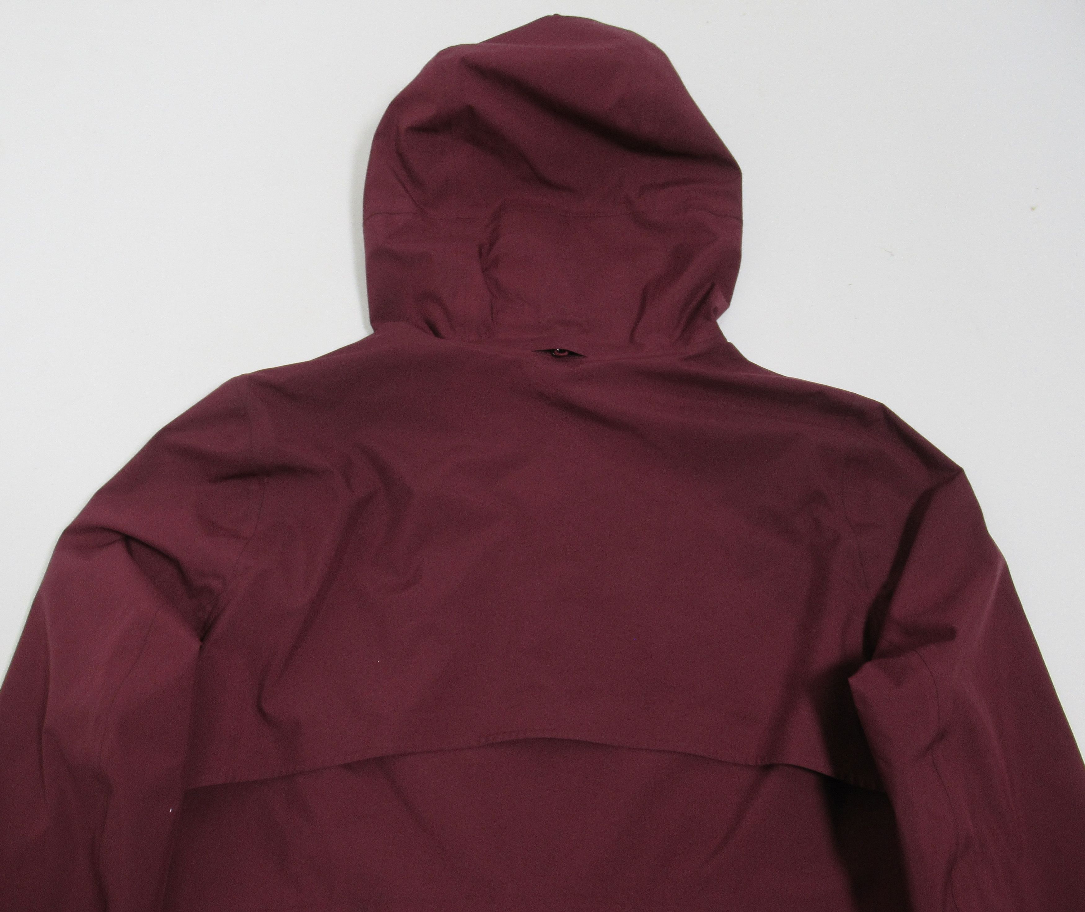 Lululemon Lululemon Women's Rain Rebel Jacket Deep Ruby Size 4 Size S / US 4 / IT 40 - 8 Thumbnail
