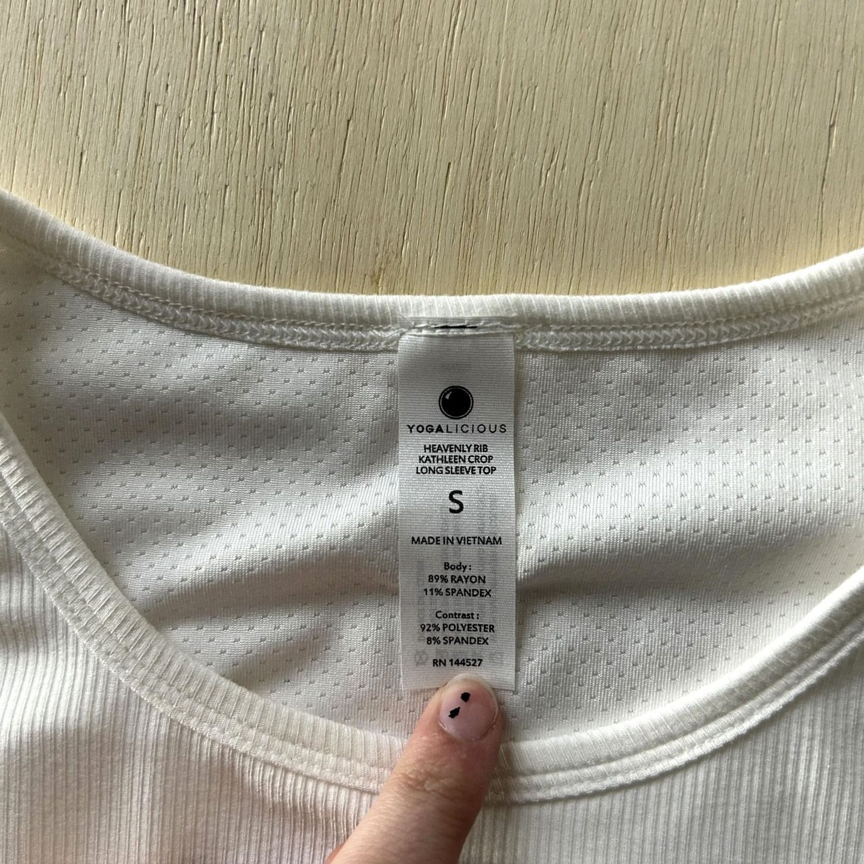 Vintage Yogalicious Heavenly Rib Shirt Womens Small White Kathleen Crop Long Sleeve Top Size S / US 4 / IT 40 - 2 Thumbnail