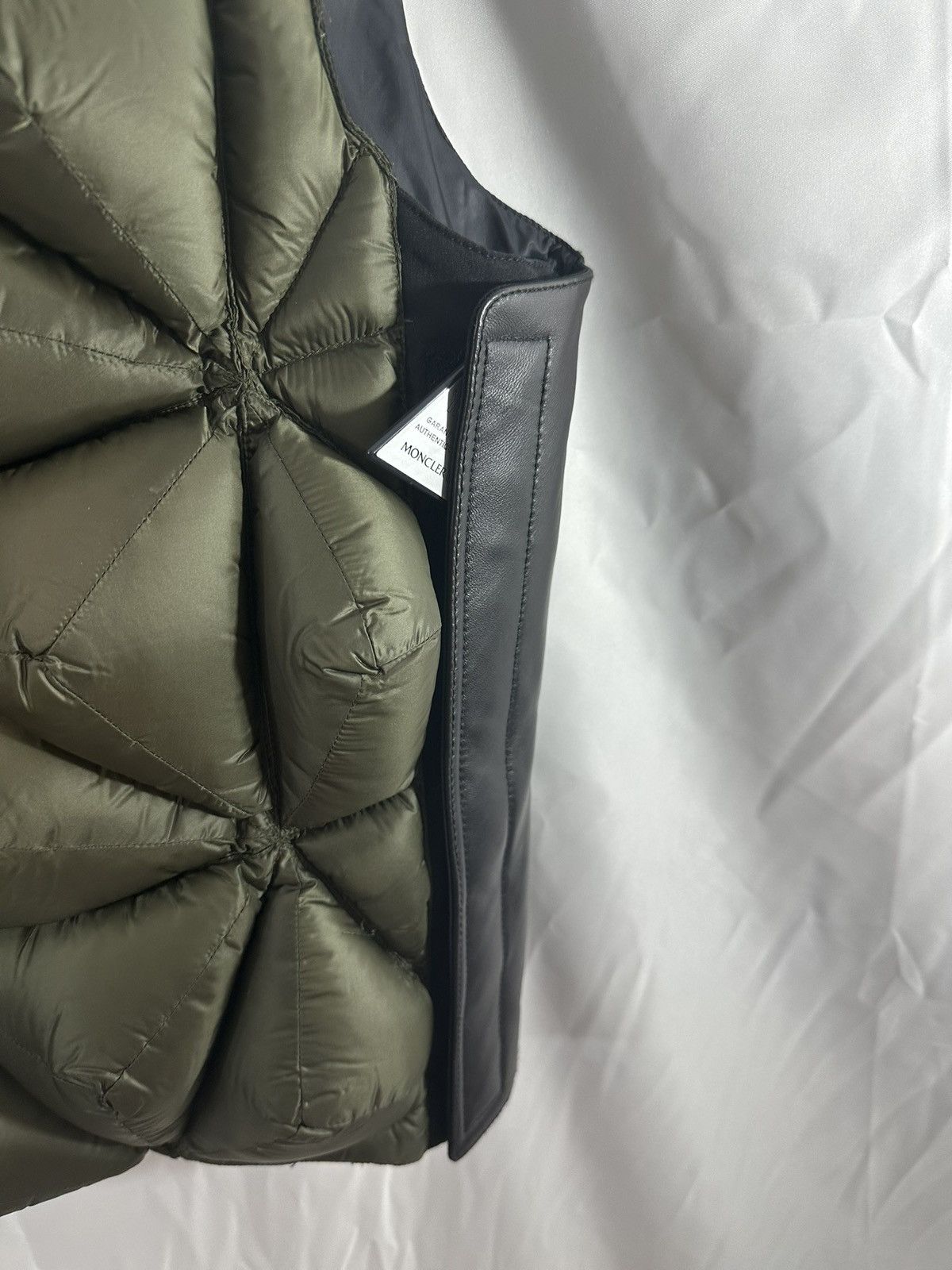 Moncler Genius × Pharrell MONCLER GENIUS X PHARRELL TURTLE VEST Size US M / EU 48-50 / 2 - 12 Thumbnail