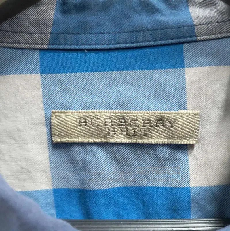Burberry Burberry Long Sleeve Cotton Shirt in Blue Plaid. Size US L / EU 52-54 / 3 - 3 Thumbnail