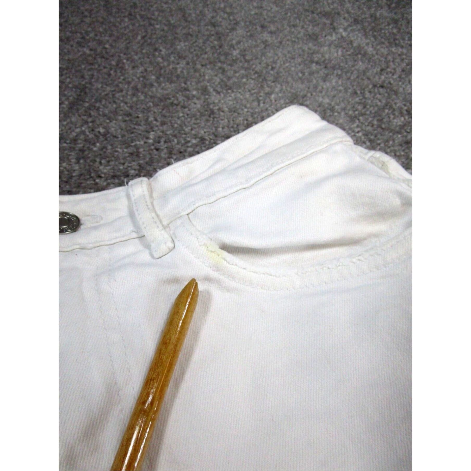 Zara Womens Zara Shorts 4 White Denim Cut Offs Extra Large XL Size 27" / US 4 / IT 40 - 3 Thumbnail