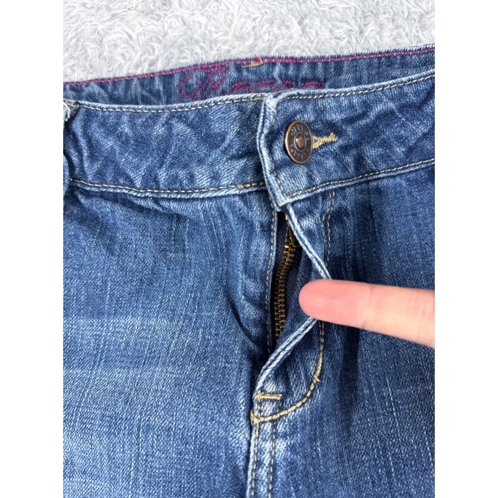 Denime dELiA*s Jeans Women's Blue Denim Bootcut 32x32 Mid Rise Distressed 5-Pocket Cotton Regular Size 15 Vintage No Size 36" / US 14 / IT 50 - 5 Thumbnail
