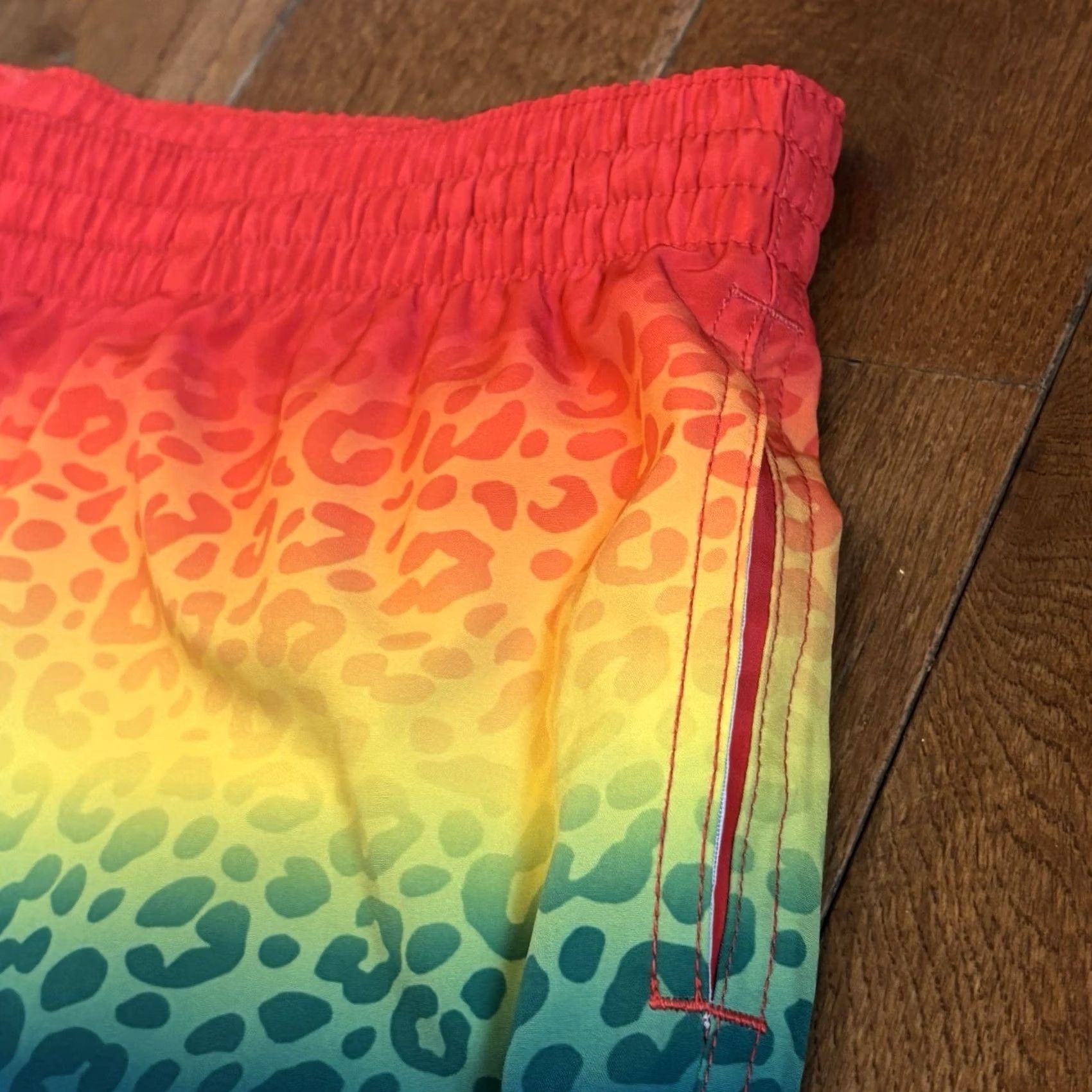 Chubbies Chubbies Mens Swim Trunks 4" Pride Rainbow Leopard Classic XL Size US 36 / EU 52 - 4 Thumbnail