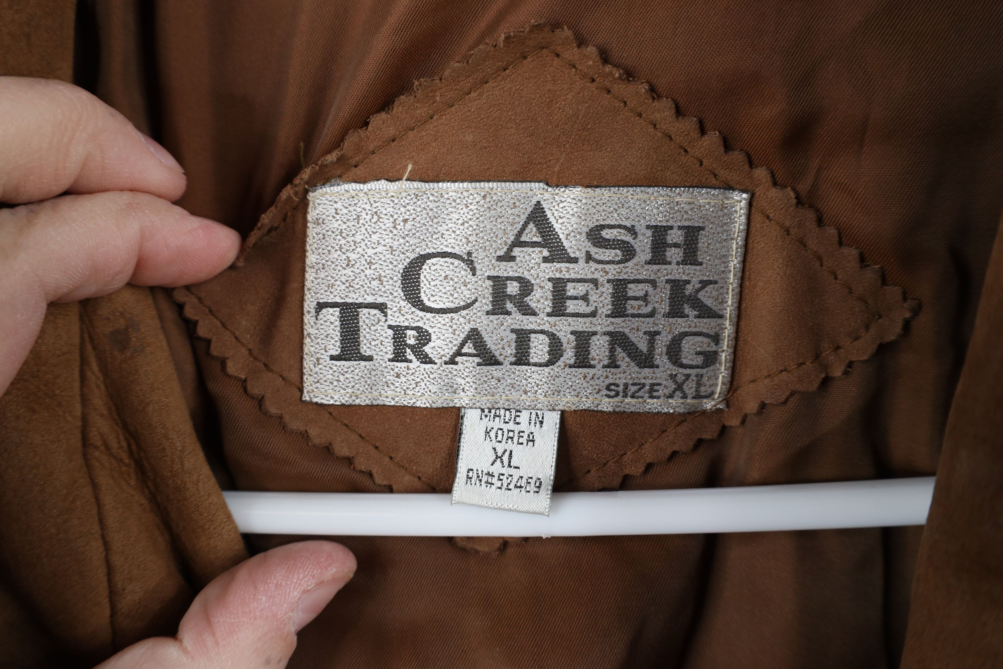 Vintage Vintage 90s Streetwear Button Suede Leather Bomber Jacket Size US XL / EU 56 / 4 - 9 Thumbnail