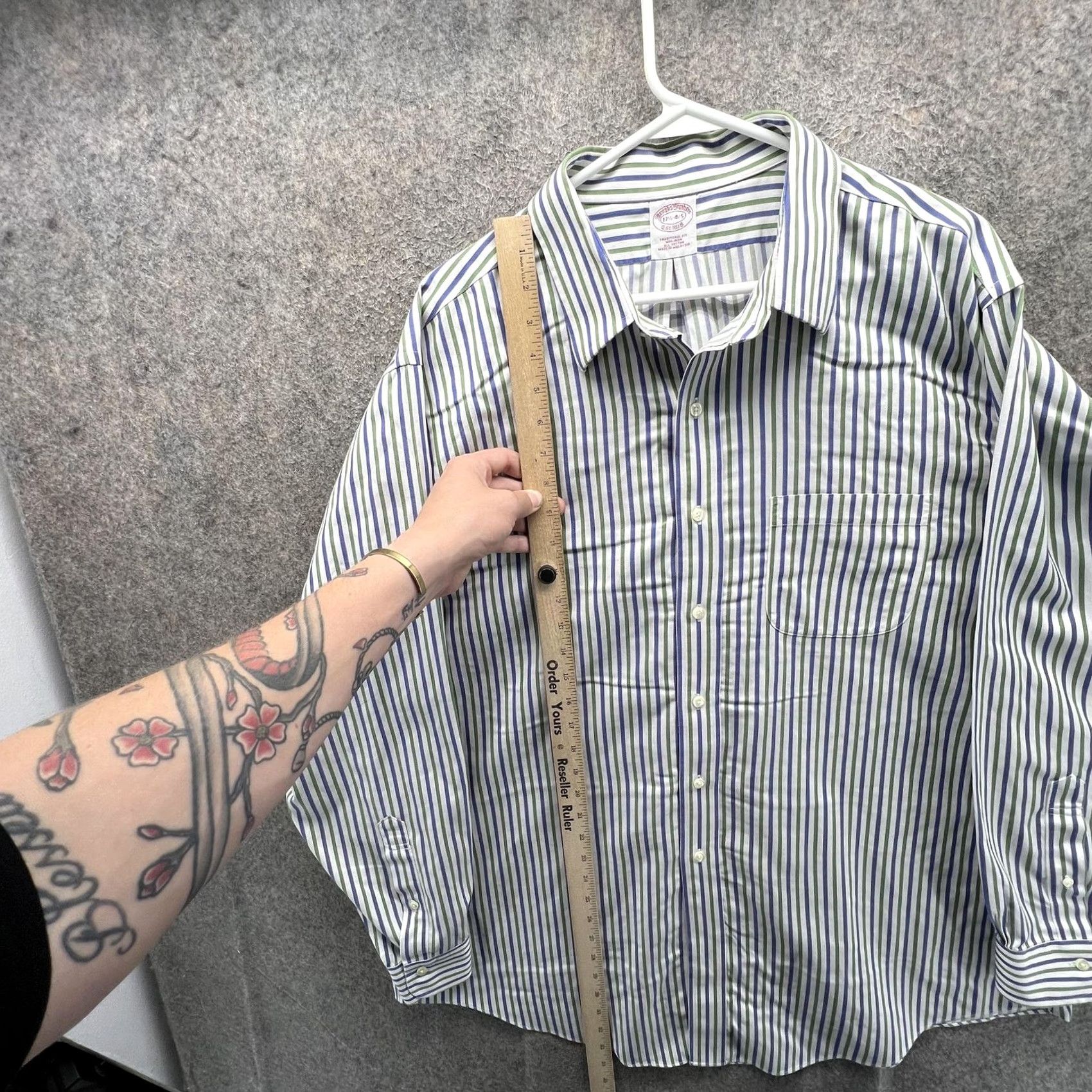 Brooks Brothers Brooks Brothers Dress Shirt Mens 17.5 4/5 Blue Stripe Non Iron Classic Fit Shirt Mens Neck 17.5 Size 48R - 4 Thumbnail