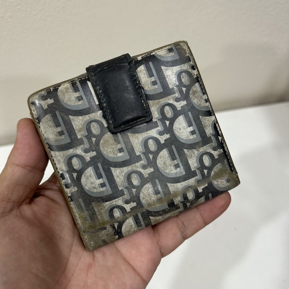 Dior ‼️YES‼️ CHRISTIAN DIOR MONOGRAM LEATHER BIFOLD WALLET Size ONE SIZE - 2 Thumbnail