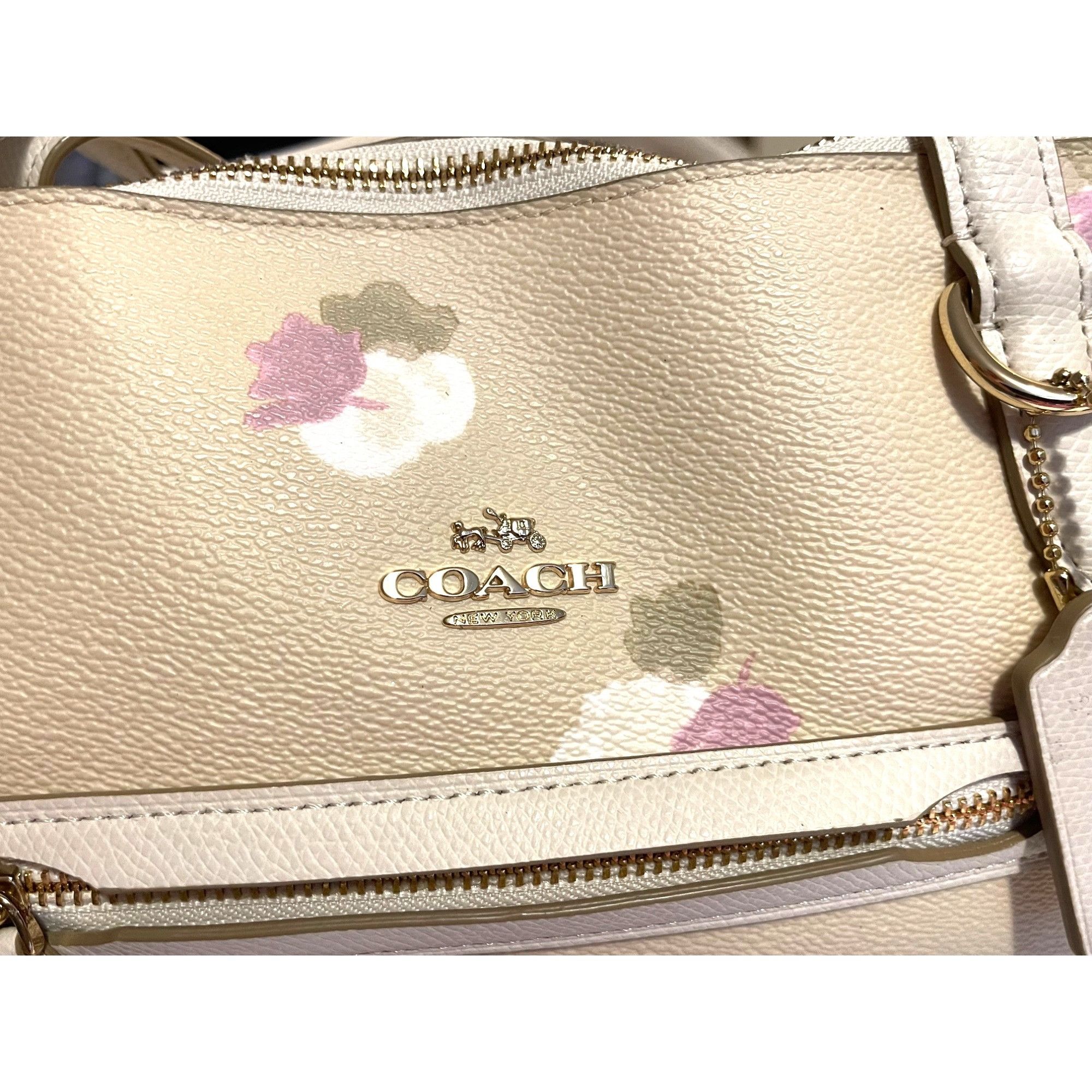 Coach Coach Beige with flowers Design Shoulder Tote Size ONE SIZE - 4 Thumbnail