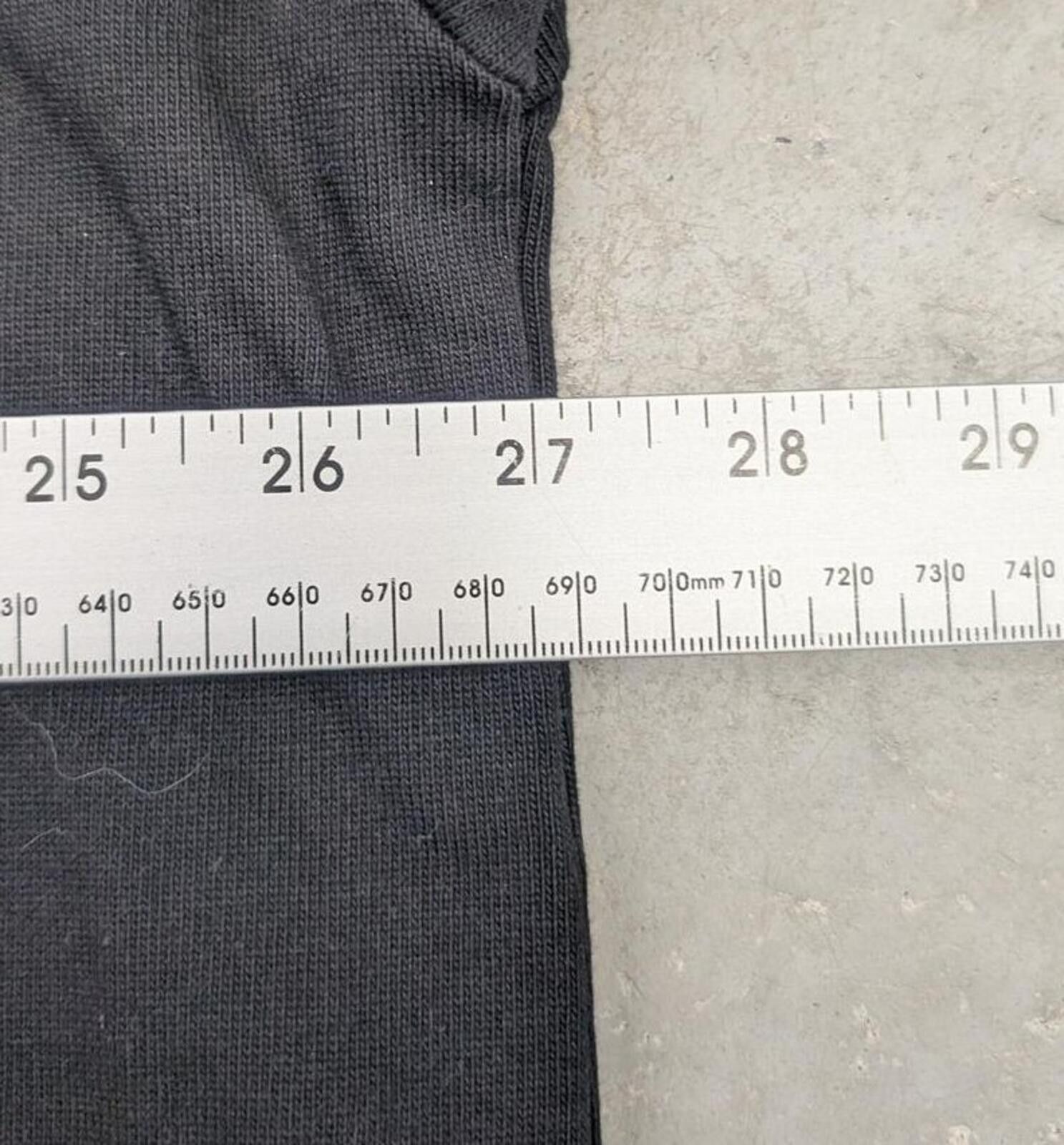 Essentials Essentials Fear Of God Black on Black Heavyweight T-shirt Size US M / EU 48-50 / 2 - 8 Thumbnail