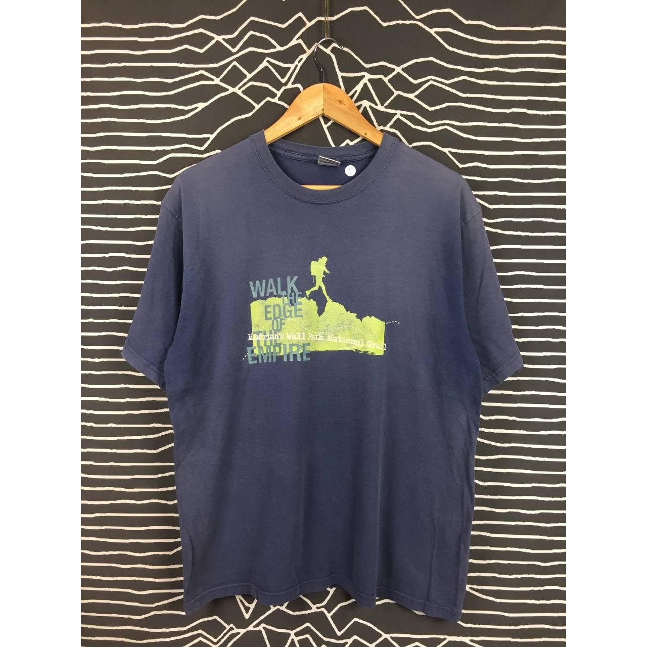 Jerzees × Vintage Vtg 00s Hadrian's Wall Path National Trail Tee Size M Size US M / EU 48-50 / 2 - 1 Thumbnail