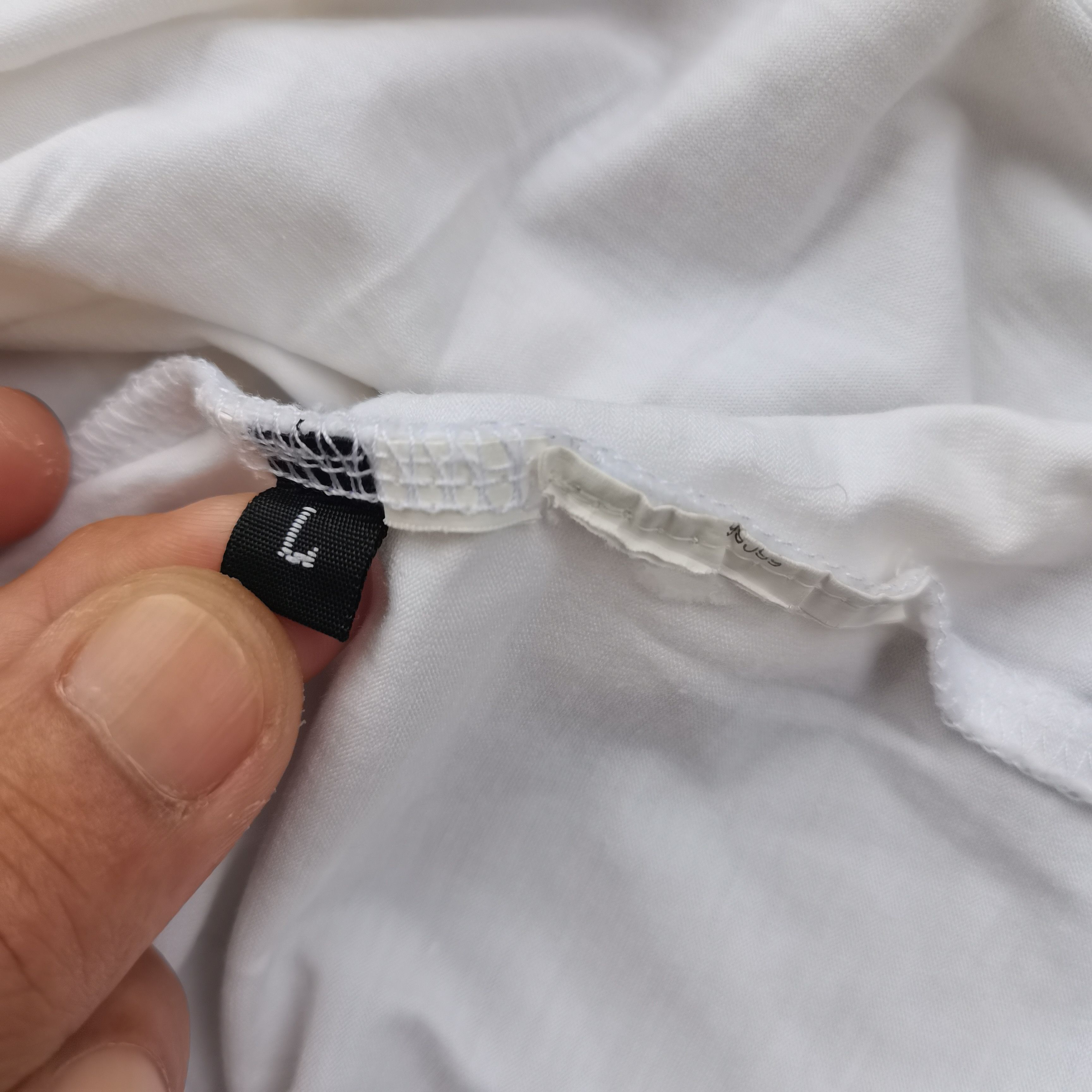 Emporio Armani × Giorgio Armani × Vintage Emporio Armani White Tee Size US L / EU 52-54 / 3 - 7 Thumbnail