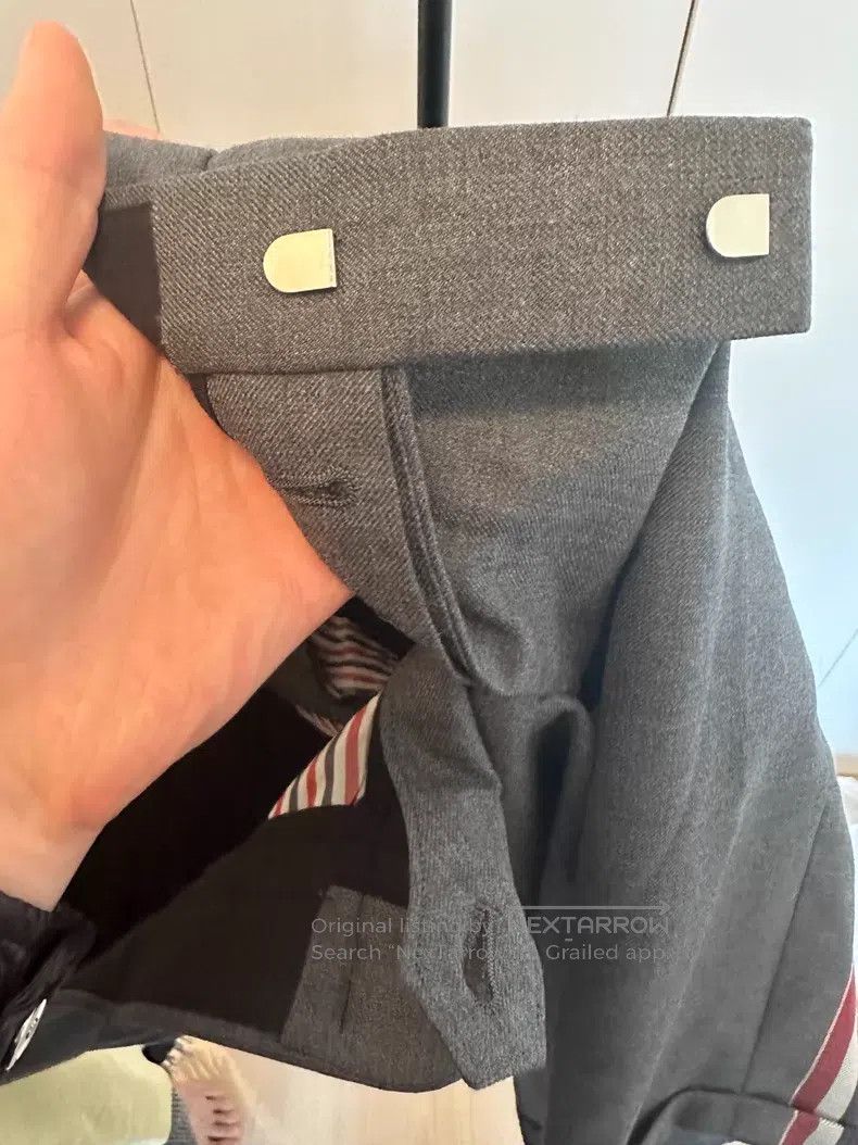 Thom Browne Thom Browne size 1 Gray wool shorts Size US 30 / EU 46 - 9 Thumbnail