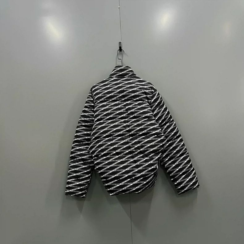 Balenciaga Balenciaga Full Logo Stand Collar Down Jacket Size US S / EU 44-46 / 1 - 2 Thumbnail