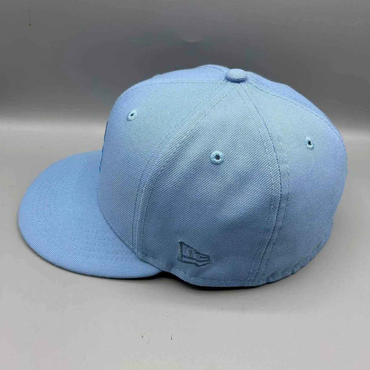 New Era Chicago White Sox Hat Men 7 3/8 Blue Embroidered MLB Fitted Size ONE SIZE - 7 Thumbnail