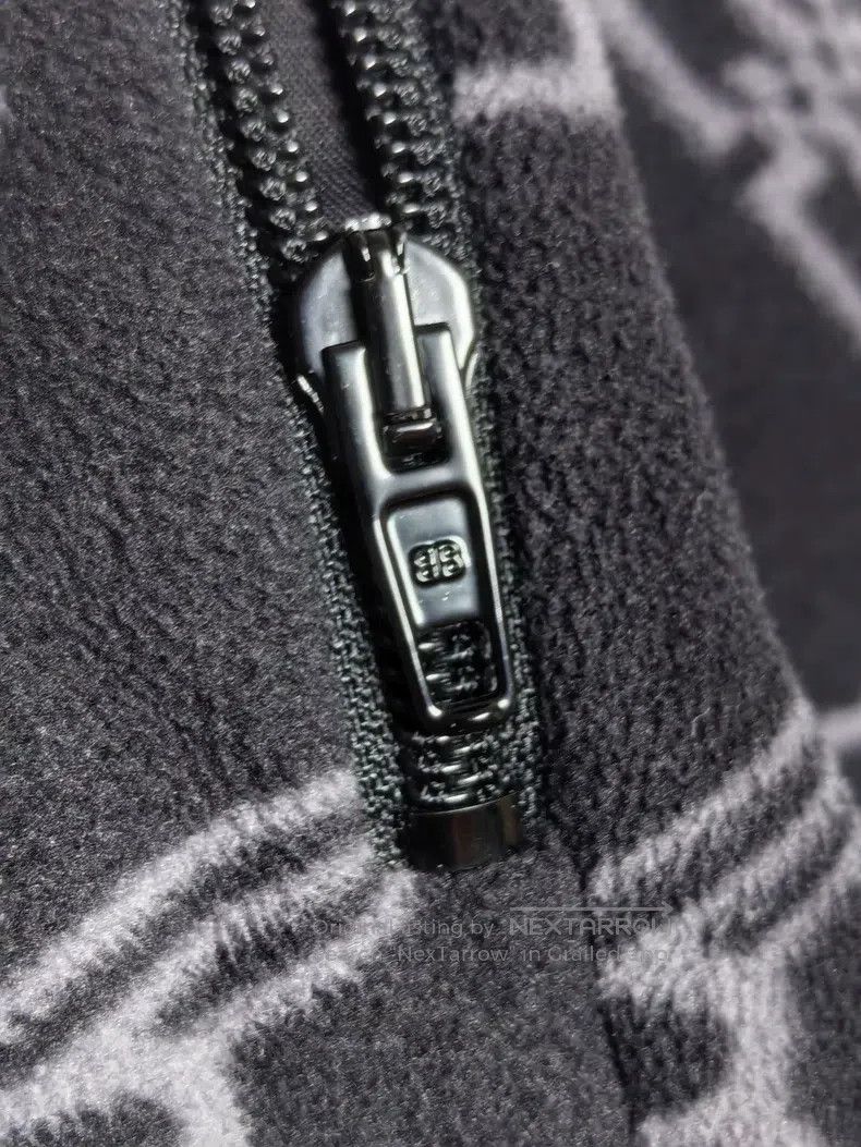 Balenciaga Balenciaga Full-logo fleece jacket thin cotton outerwear Size US S / EU 44-46 / 1 - 7 Thumbnail