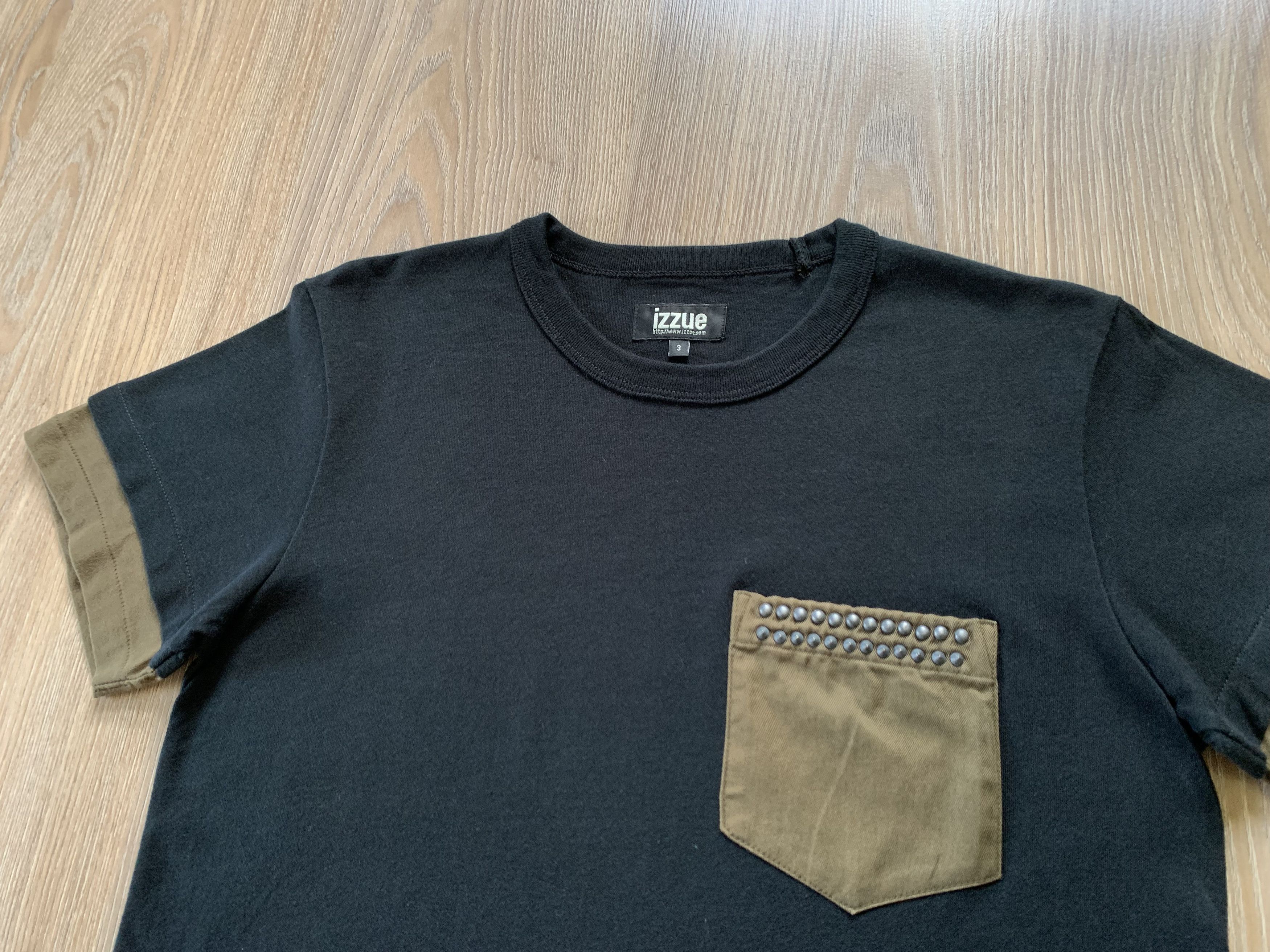 Japanese Brand × izzue Izzue Rare Black Cotton Pocket Customize T Shirt Size US S / EU 44-46 / 1 - 4 Thumbnail