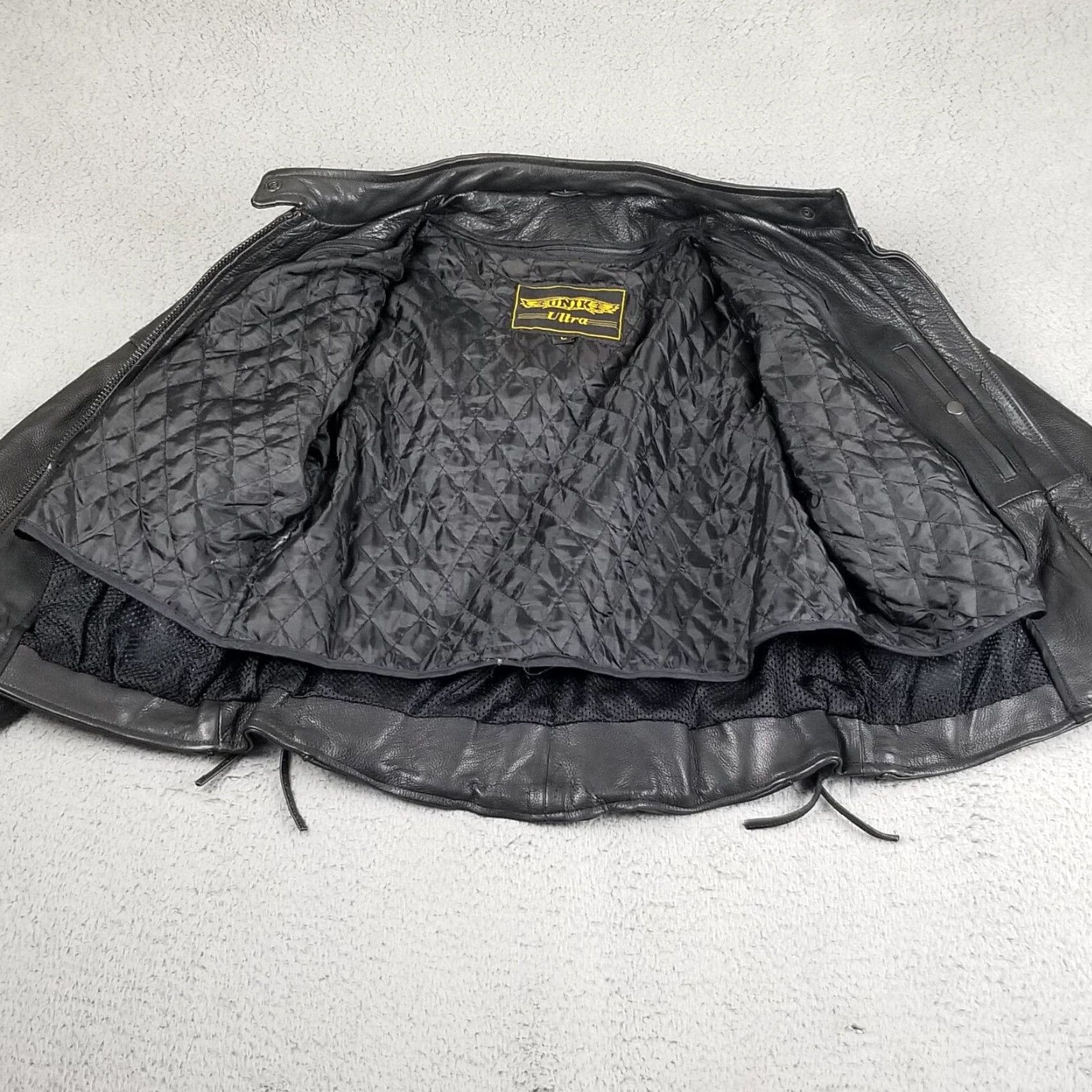 Vintage VINTAGE Leather Jacket Unik Ultra Black Leather Short Jacket Women Large Motorcycle Style Size L / US 10 / IT 46 - 3 Thumbnail