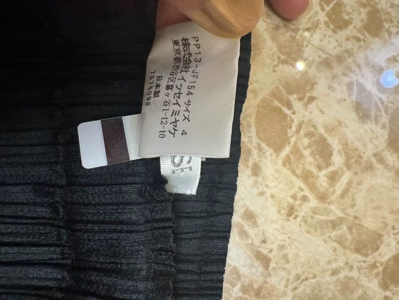 Issey Miyake issey miyake size:4 Black pleated pants Size 42" / US 20 - 4 Thumbnail