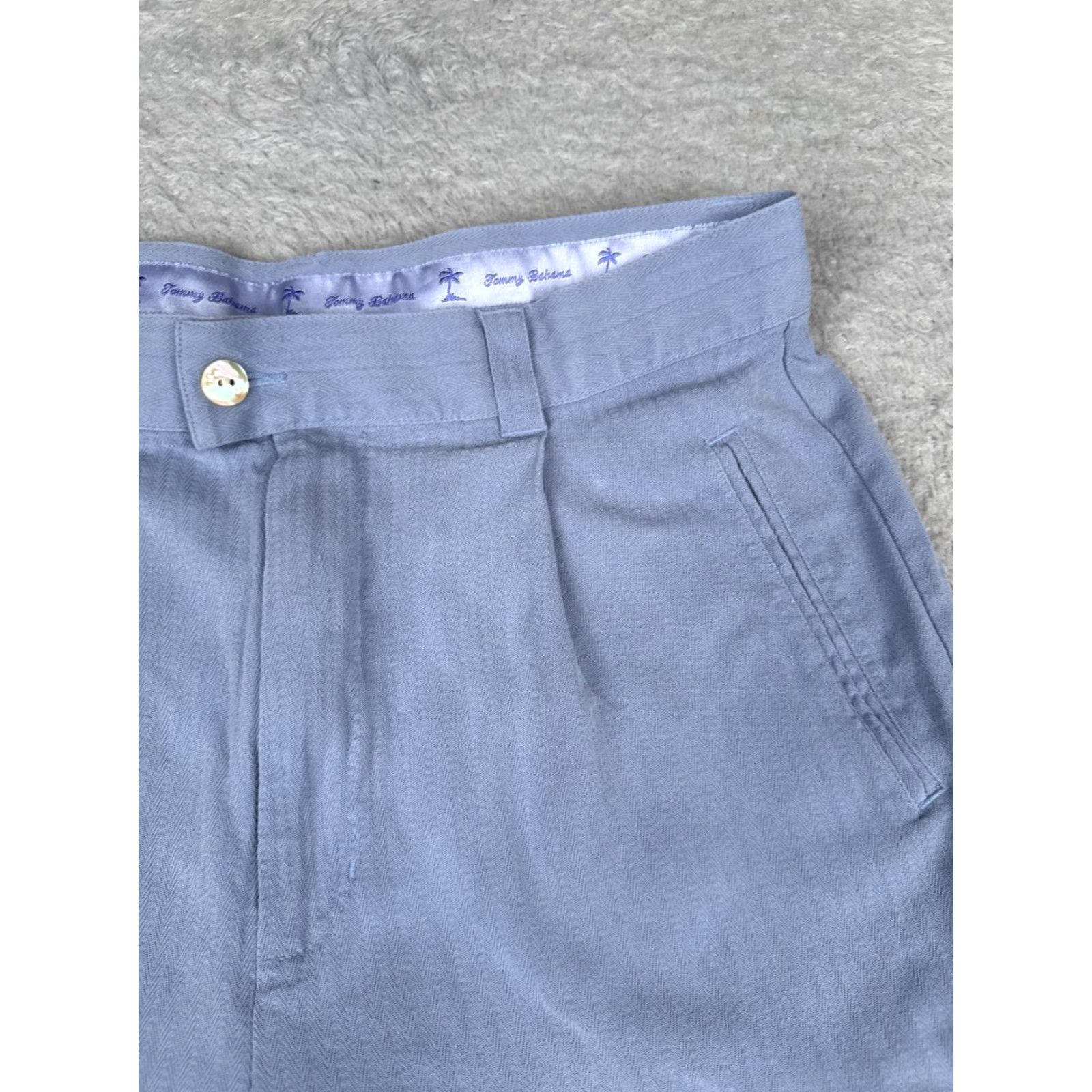 Tommy Bahama VINTAGE Tommy Bahama Shorts Womens 12 Blue 100% Silk Bermuda Beach Vacation Travel Size 34" / US 12 / IT 48 - 5 Thumbnail