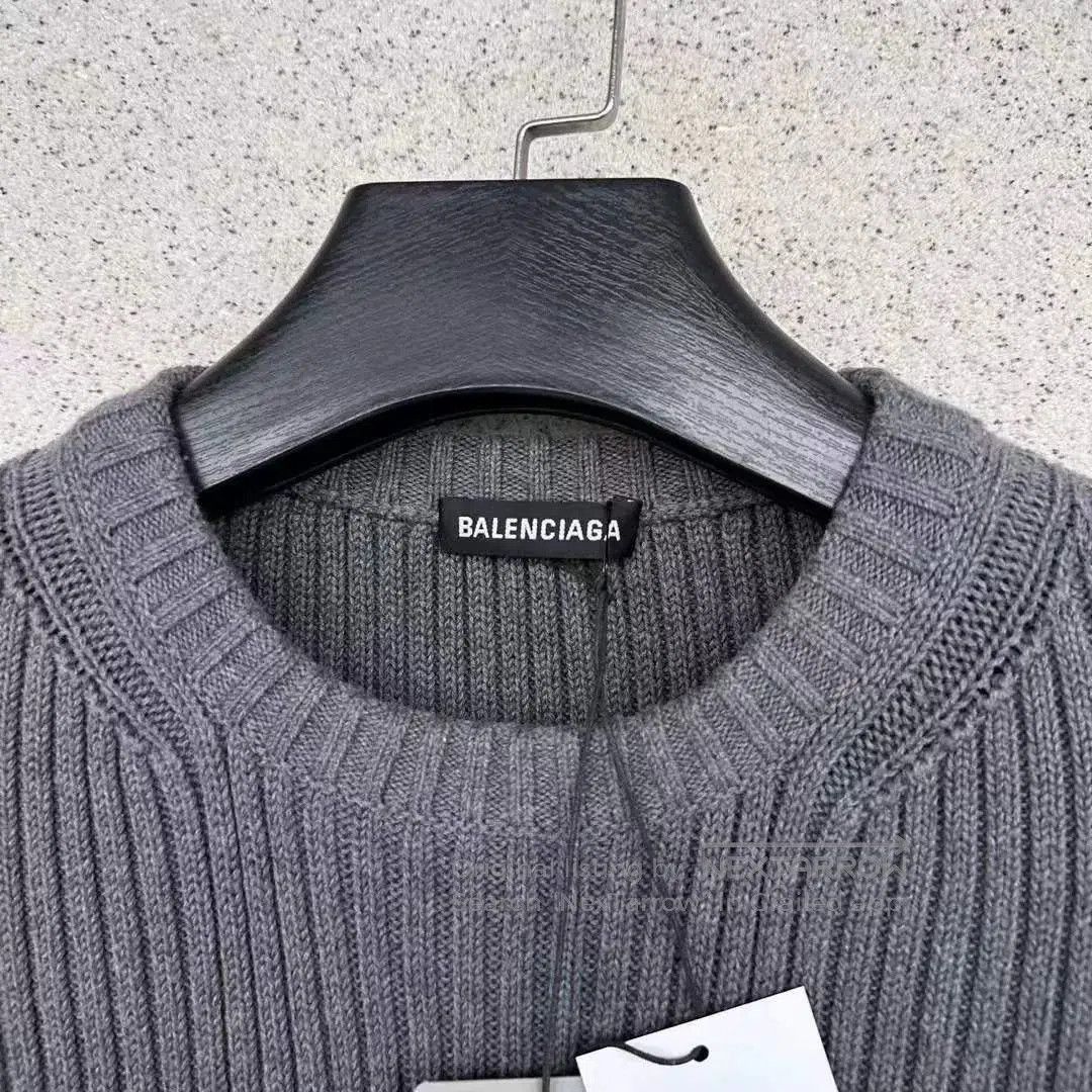 Balenciaga Balenciaga Black White Panel Sweater. Size US M / EU 48-50 / 2 - 2 Thumbnail