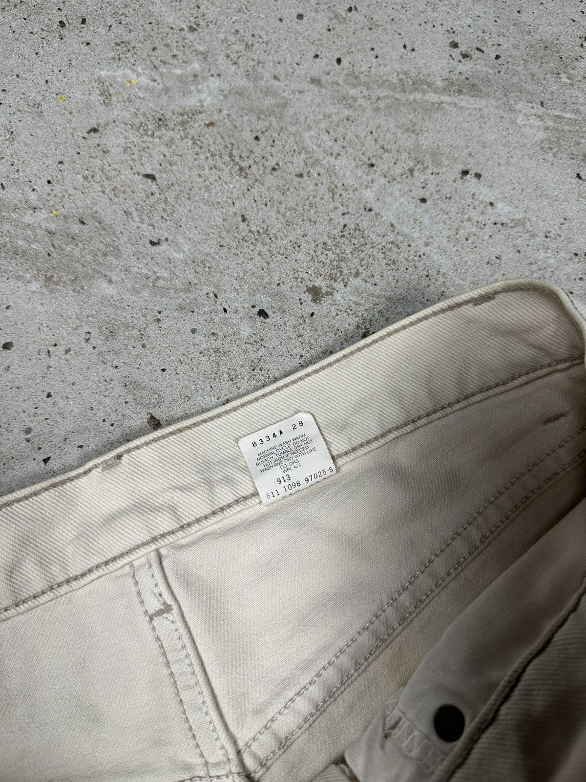 Levi's Vintage 1998 Levi’s 550 Relaxed Fit Denim Pants Jeans USA 90 Size US 30 / EU 46 - 11 Thumbnail