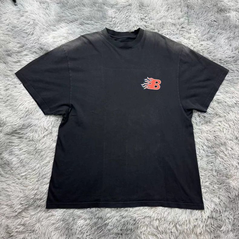 Balenciaga Balenciaga Vintage Flame Short Sleeve T-Shirt- DMC Size US XXS / EU 40 - 1 Thumbnail