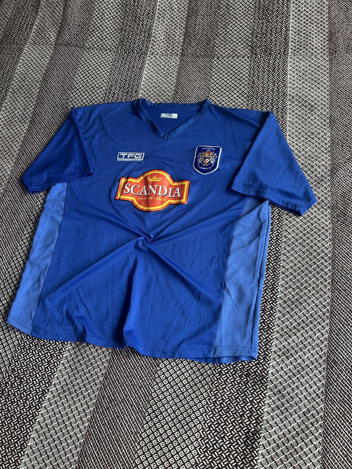 Vintage Vintage Football Jersey Stockport Country Scandia TFG Size L Size US L / EU 52-54 / 3 - 2 Thumbnail