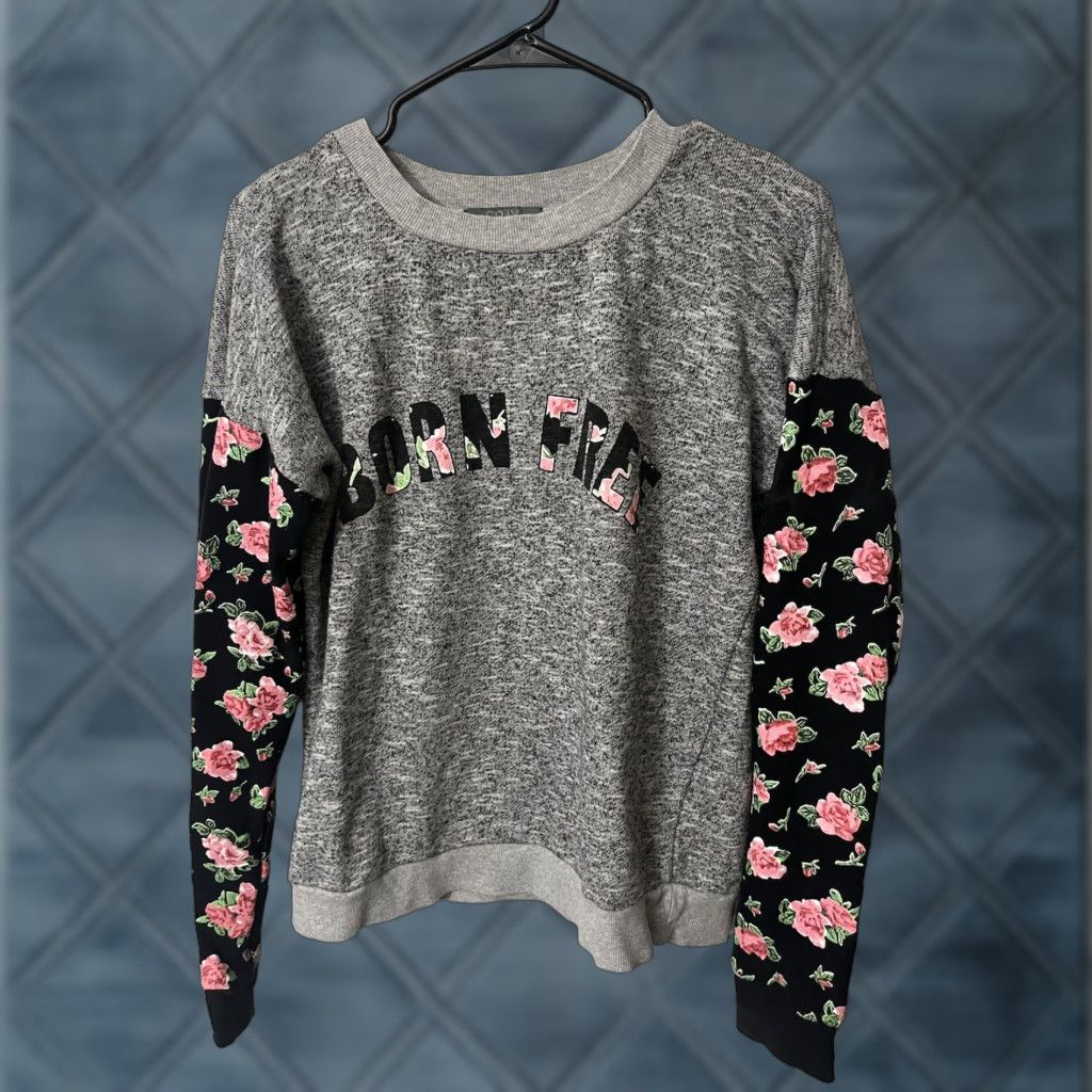 Saks Fifth Avenue Saks Fifth Avenue Gray Floral Knit Sweater Women’s L Long Sleeve Pullover Casual Size L / US 10 / IT 46 - 1 Thumbnail