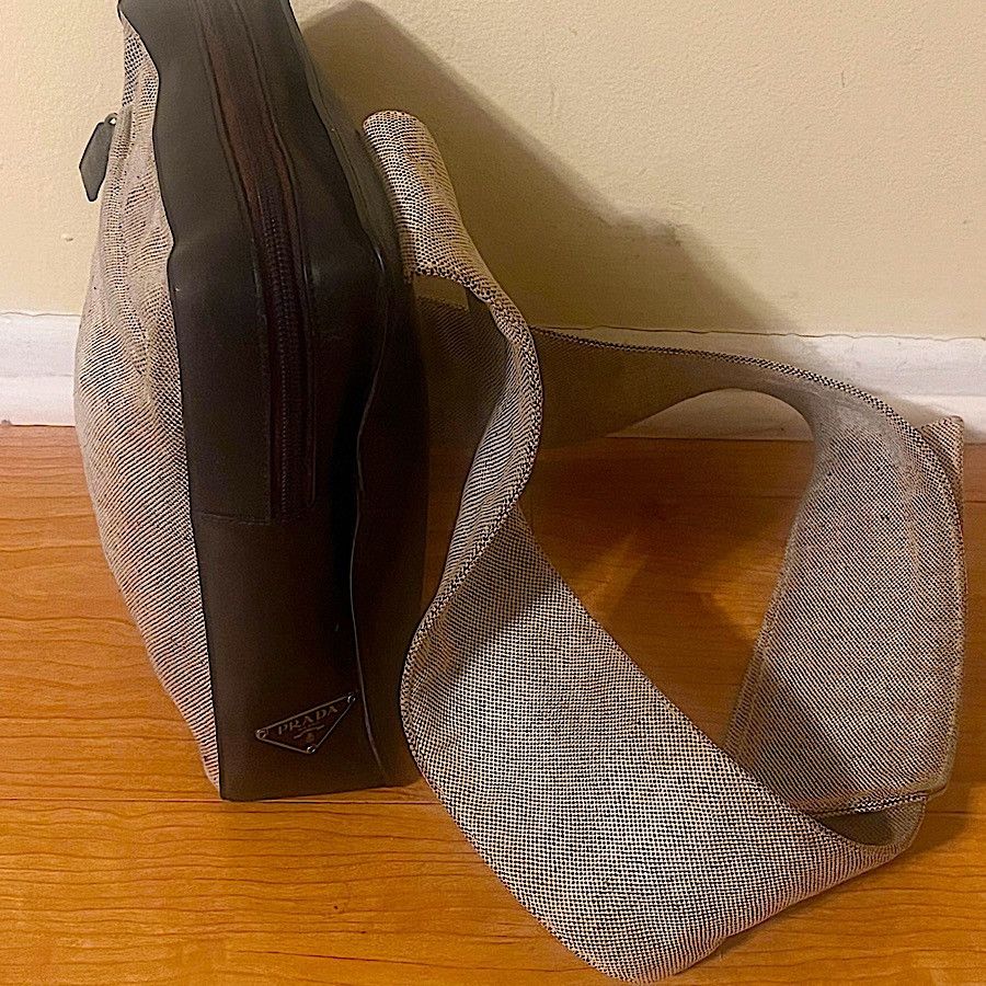 Prada Authentic Vintage Prada 99 SS Mini Bodybag Size ONE SIZE - 2 Thumbnail