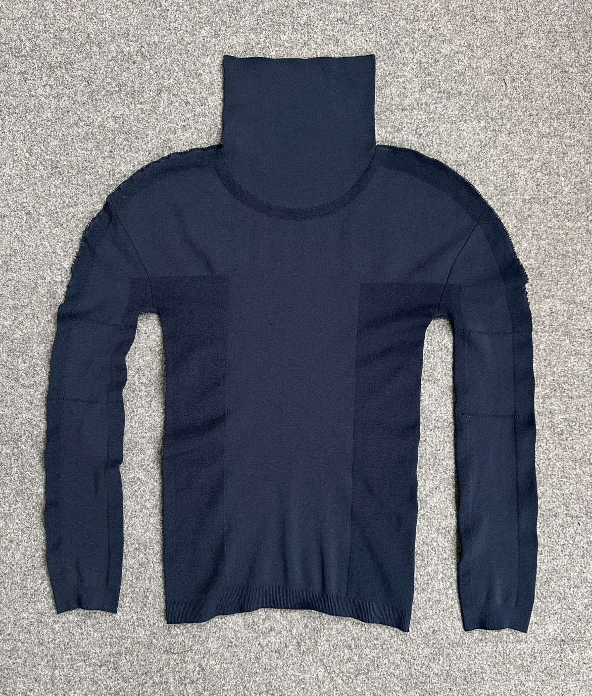 Issey Miyake - Me / Apoc Inside Mock Neck - Long Sleeve Tops