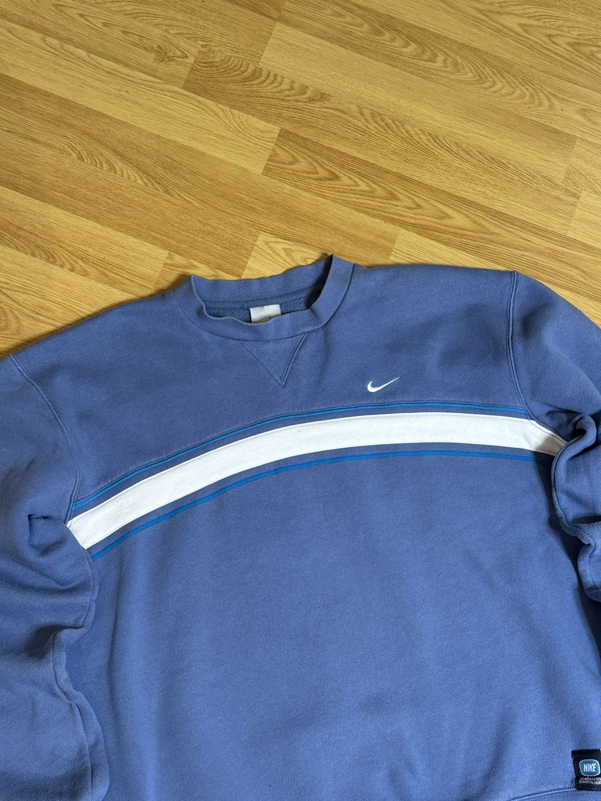 Nike × Vintage Vintage 00s Sky Blue Nike Sweatshirt - Large Size US L / EU 52-54 / 3 - 9 Thumbnail