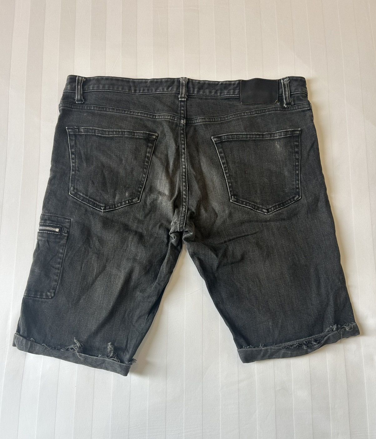 Undercover × Uniqlo Uniqlo Undercover Zippered Cargo Pocket Denim Short Pants Size US 34 / EU 50 - 4 Thumbnail