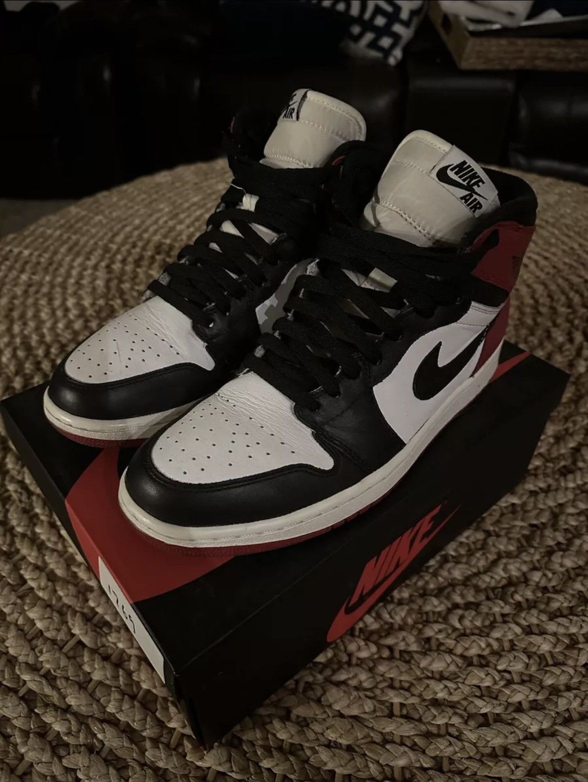 Nike Jordan 1 Retro High OG Black Toe 2013 Size US 9 / EU 42 - 1 Thumbnail