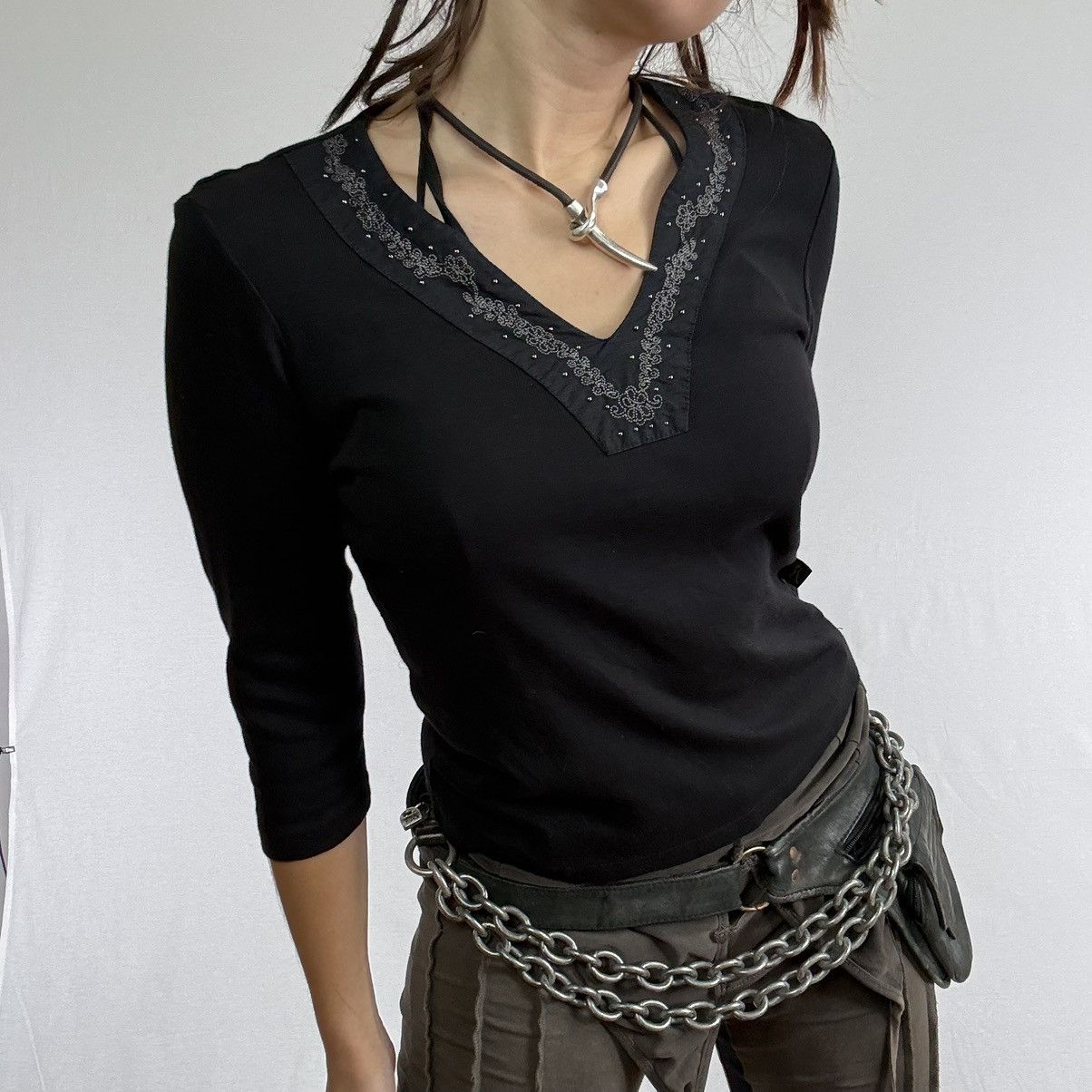 Other Black embellished V-neck top subtle gothic minimalist piece Size S / US 4 / IT 40 - 6 Thumbnail