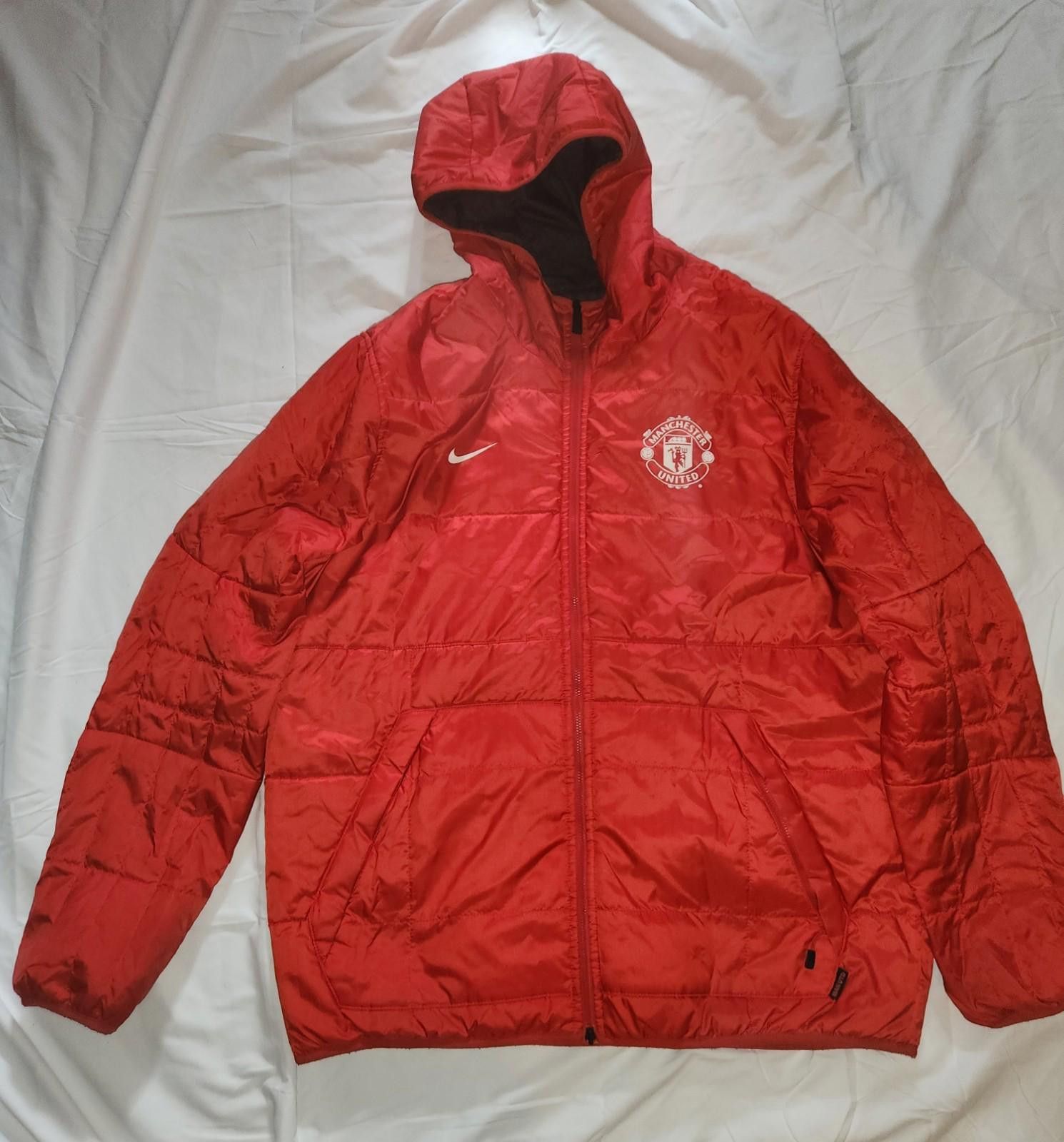 Nike NIKE Manchester United Reversible Red Black Puffer Jacket Size US L / EU 52-54 / 3 - 1 Thumbnail