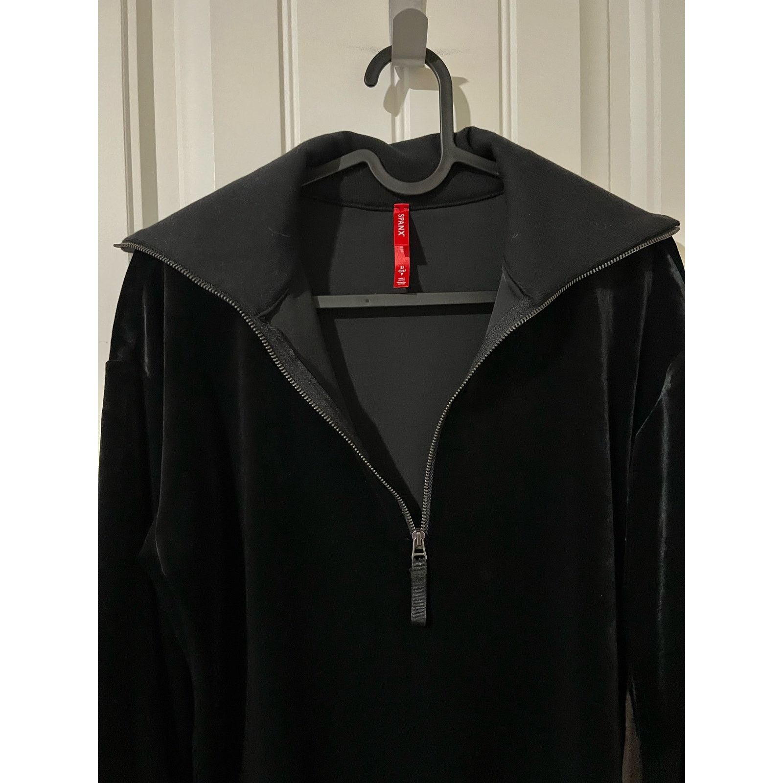Spanx Plush Velvet Half Zip Top Relaxed Fit Ribbed collar & Cuff Size S / US 4 / IT 40 - 11 Thumbnail