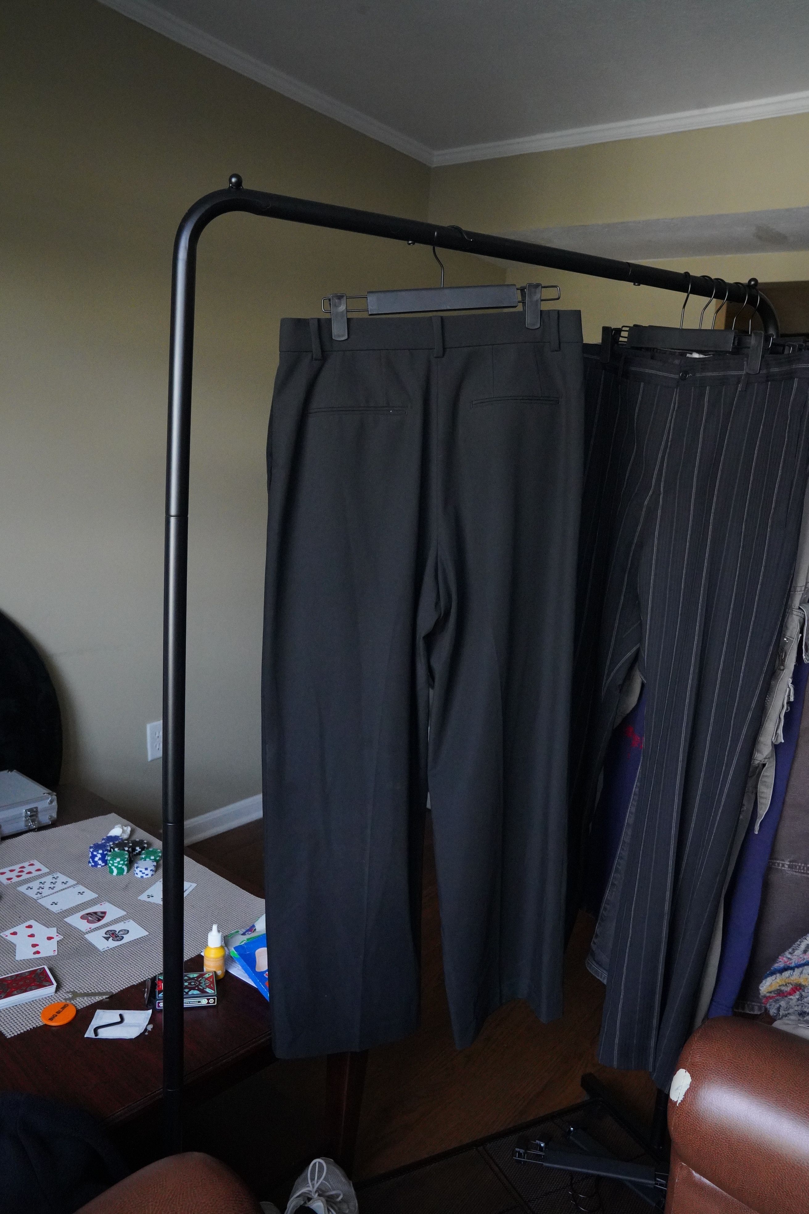 Uniqlo The famous Uniqlo high rise straight leg pant Size US 30 / EU 46 - 2 Thumbnail