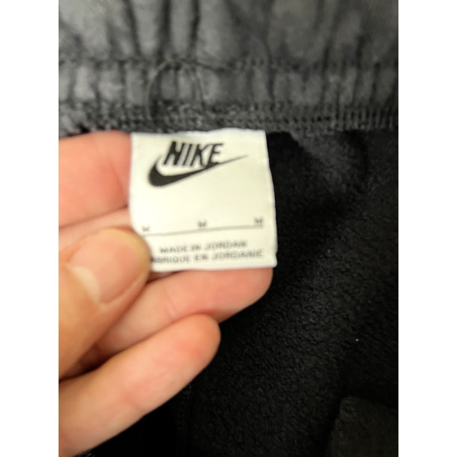 Nike Nike Jogger Pants Women’s Medium Black Cuffed Fleece Tapered Inseam 30 in Activewear Logo Pockets Winter Fall Spring Athleisure Sports Gym & Training Size 32" / US 10 / IT 46 - 6 Thumbnail