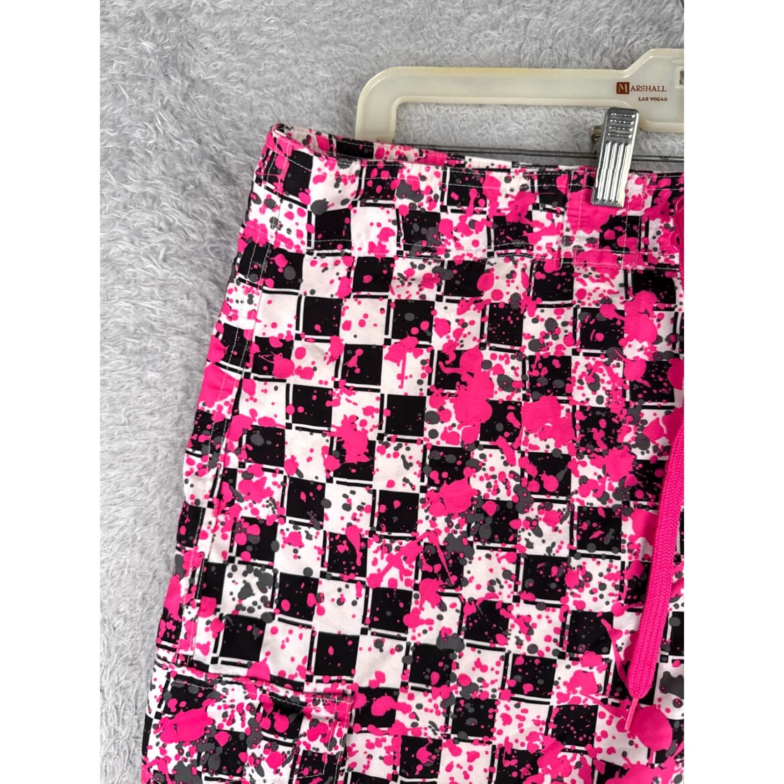 Vintage O'rageous Mens Board Shorts Pink 36 Checkered Black Pink Polyester Camouflage Pockets Drawstring Beach 90s? Size US 36 / EU 52 - 4 Thumbnail