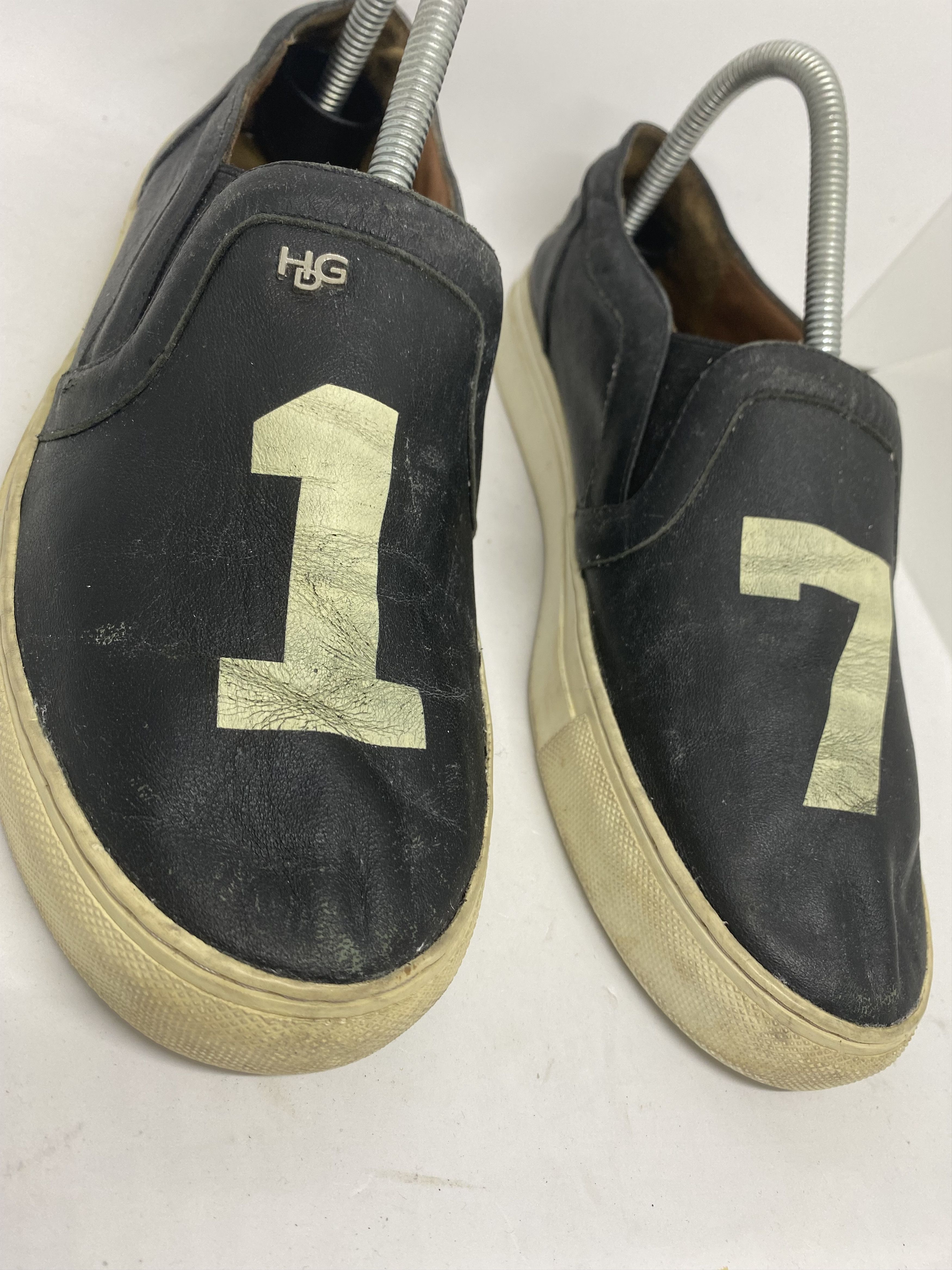 Givenchy Givenchy pervert 17 slip on sneakers Size US 7 / EU 40 - 2 Thumbnail