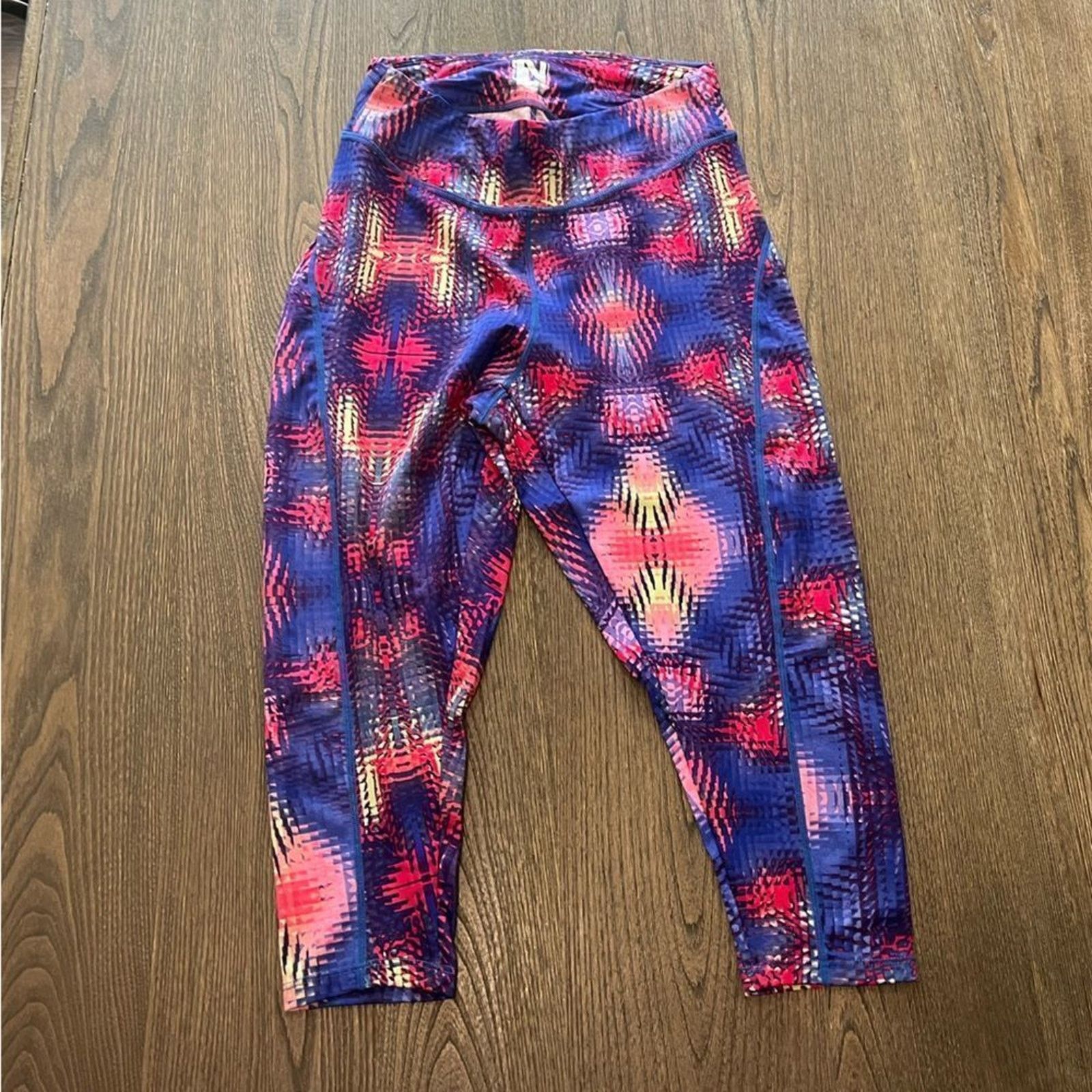 New Look NWT New Look SportAthletic Workout Capri Pants Size 2X Size 41" - 1 Thumbnail