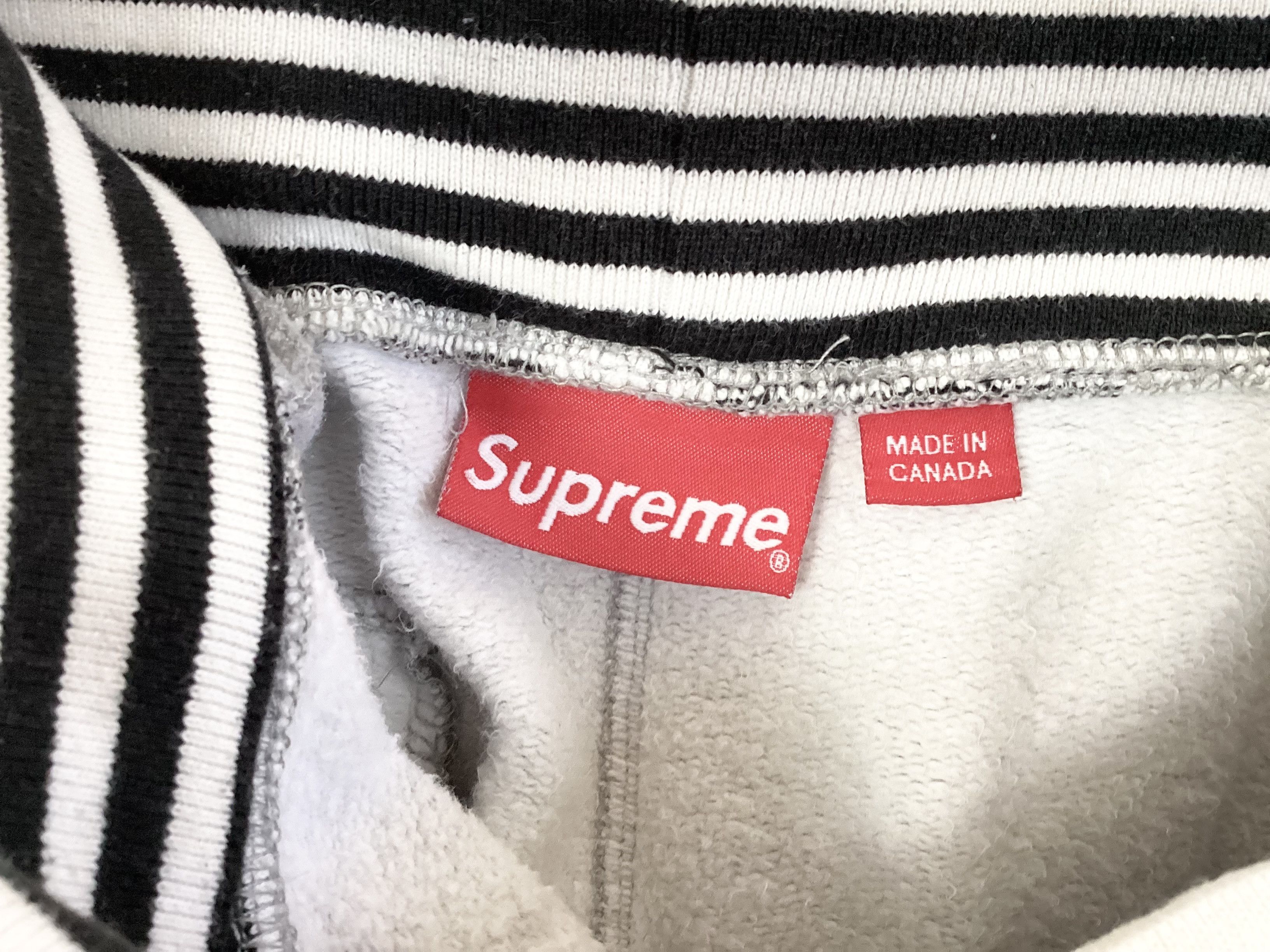 Supreme (M)Supreme Classic Logo Striped Rib Sweatpant Grey 2018FW Size US 32 / EU 48 - 4 Thumbnail