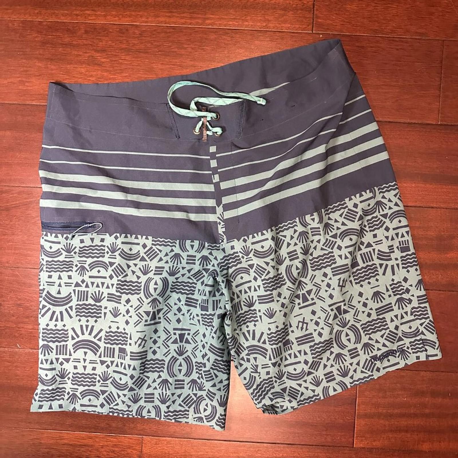 Patagonia Patagonia Men’s Swim Trunks – Size 36 Size US 32 / EU 48 - 2 Thumbnail