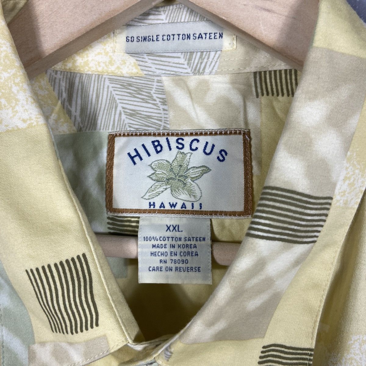 Vintage Vintage Hibiscus Hawaii XXL Cotton Sateen Abstract T-shirt Size US XXL / EU 58 / 5 - 3 Thumbnail